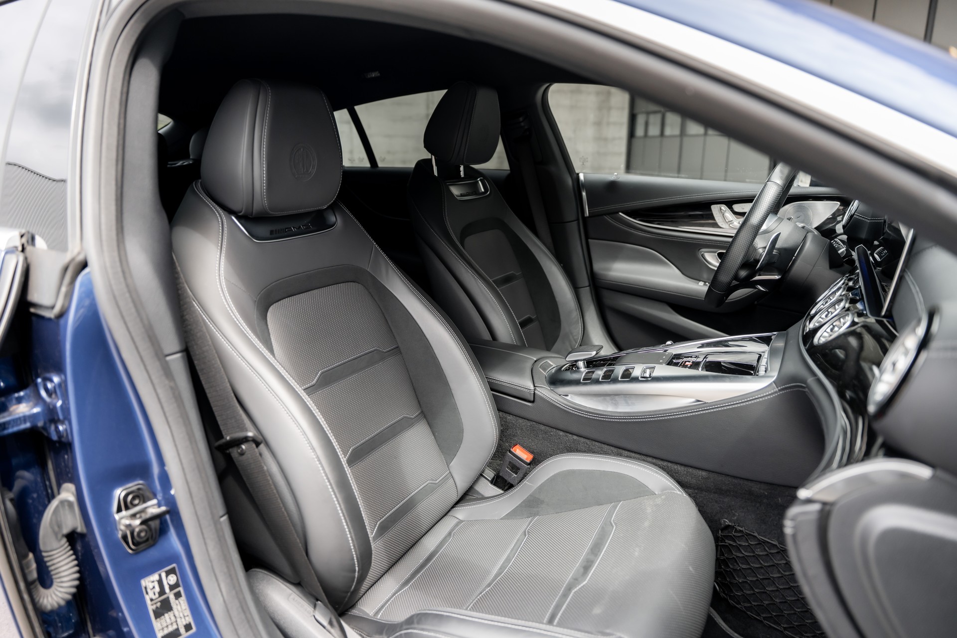 MERCEDES-BENZ AMG GT 4 63 S 4Matic+ Speedshift MCT-image-4