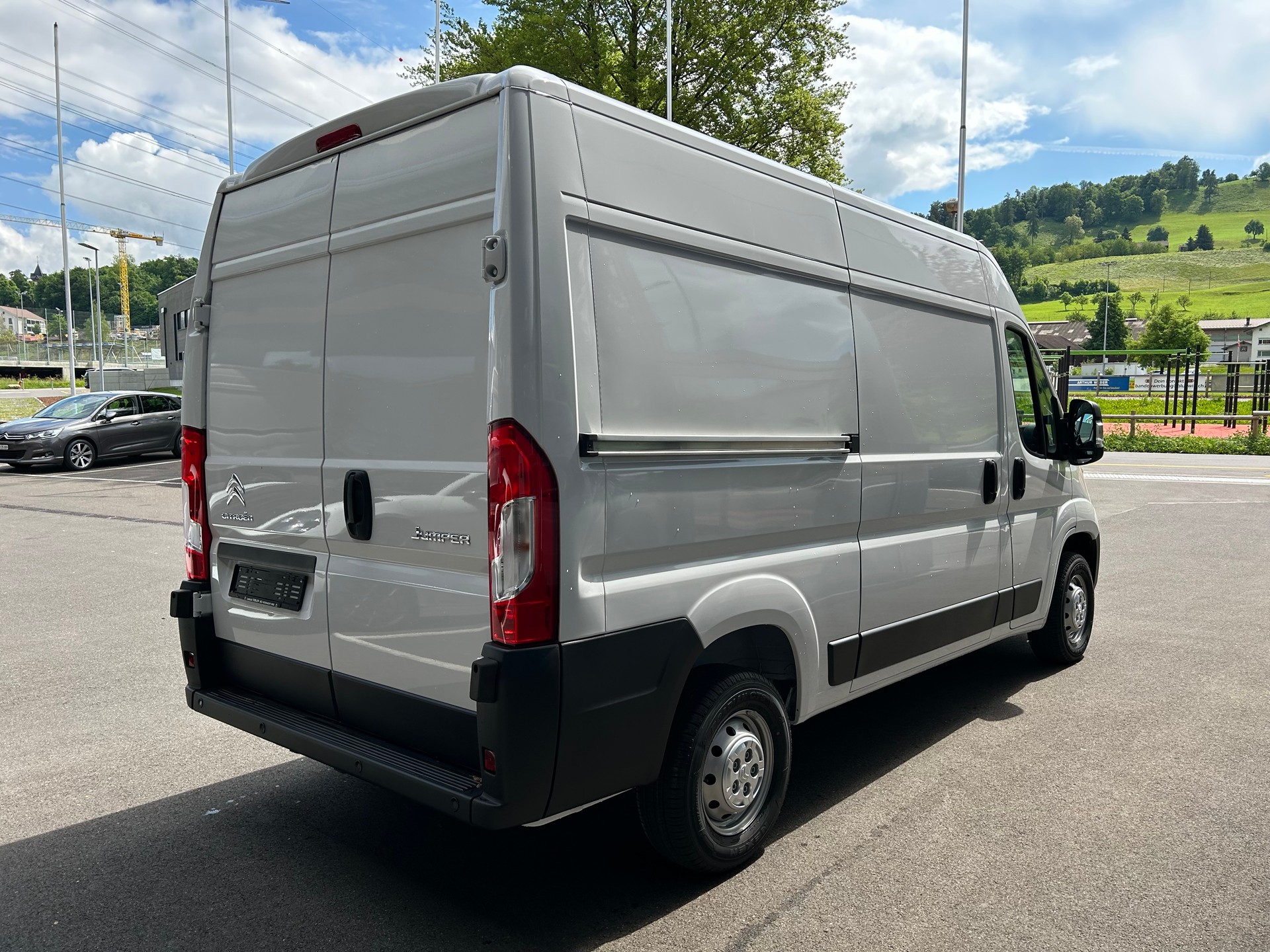 CITROEN Jumper 33 2.2 BlueHDi 120 L2H2-image-12