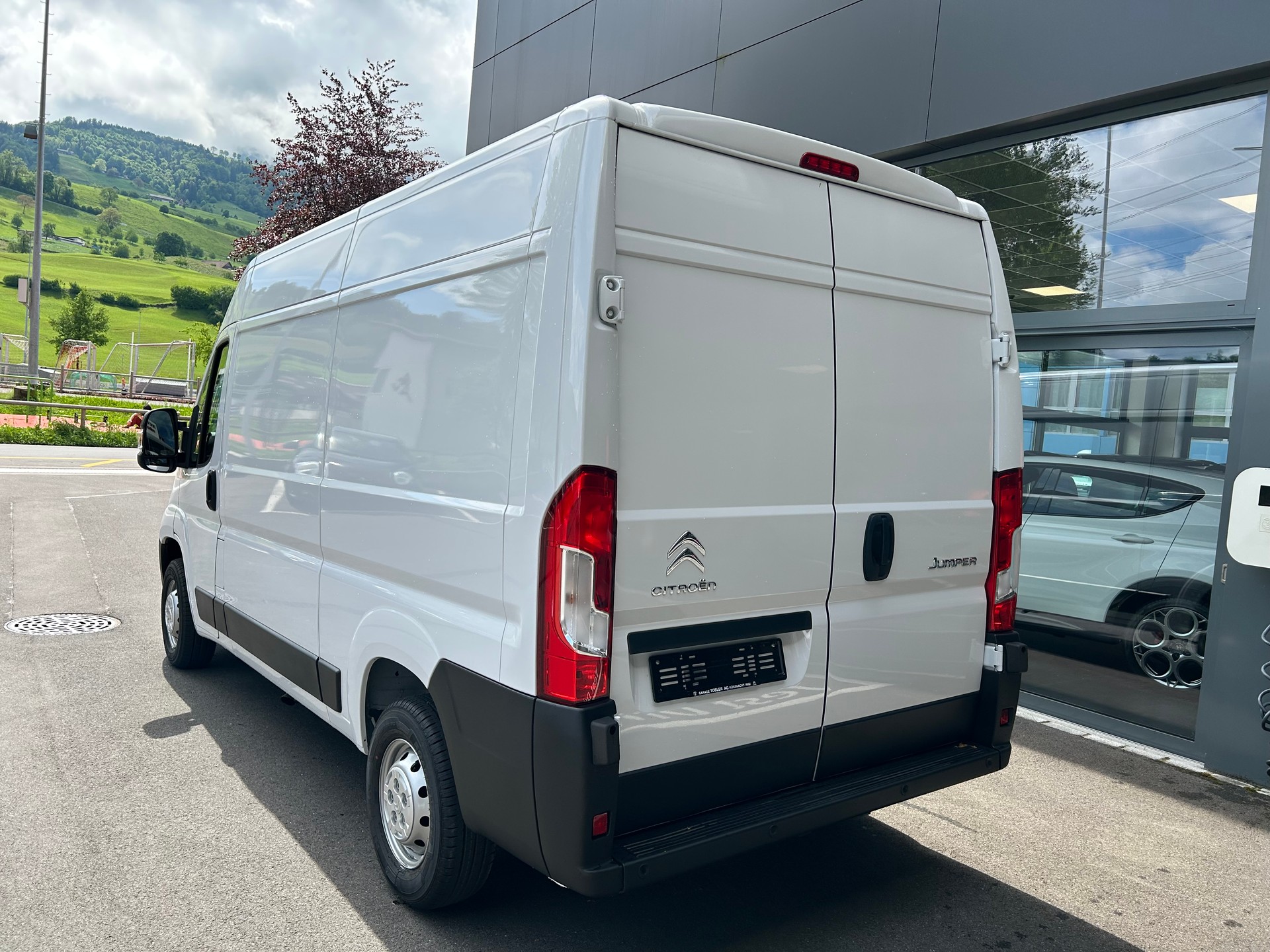 CITROEN Jumper 33 2.2 BlueHDi 120 L2H2-image-8