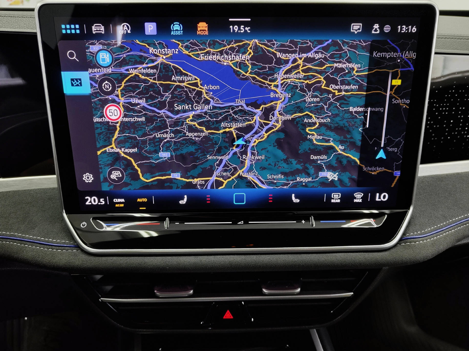 VW Passat Variant 2.0 TDI R-Line DSG 4motion-image-7