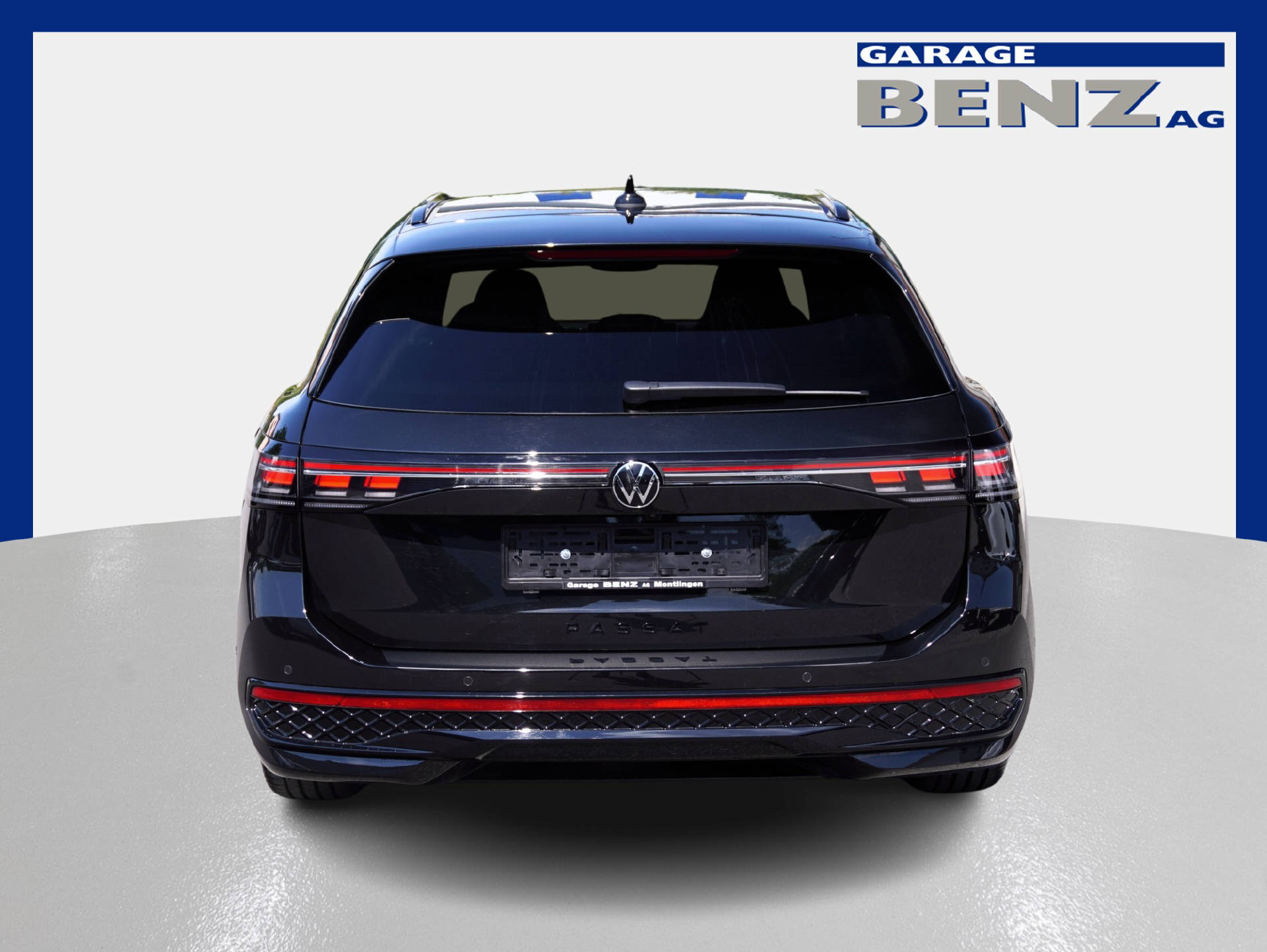 VW Passat Variant 2.0 TDI R-Line DSG 4motion-image-2