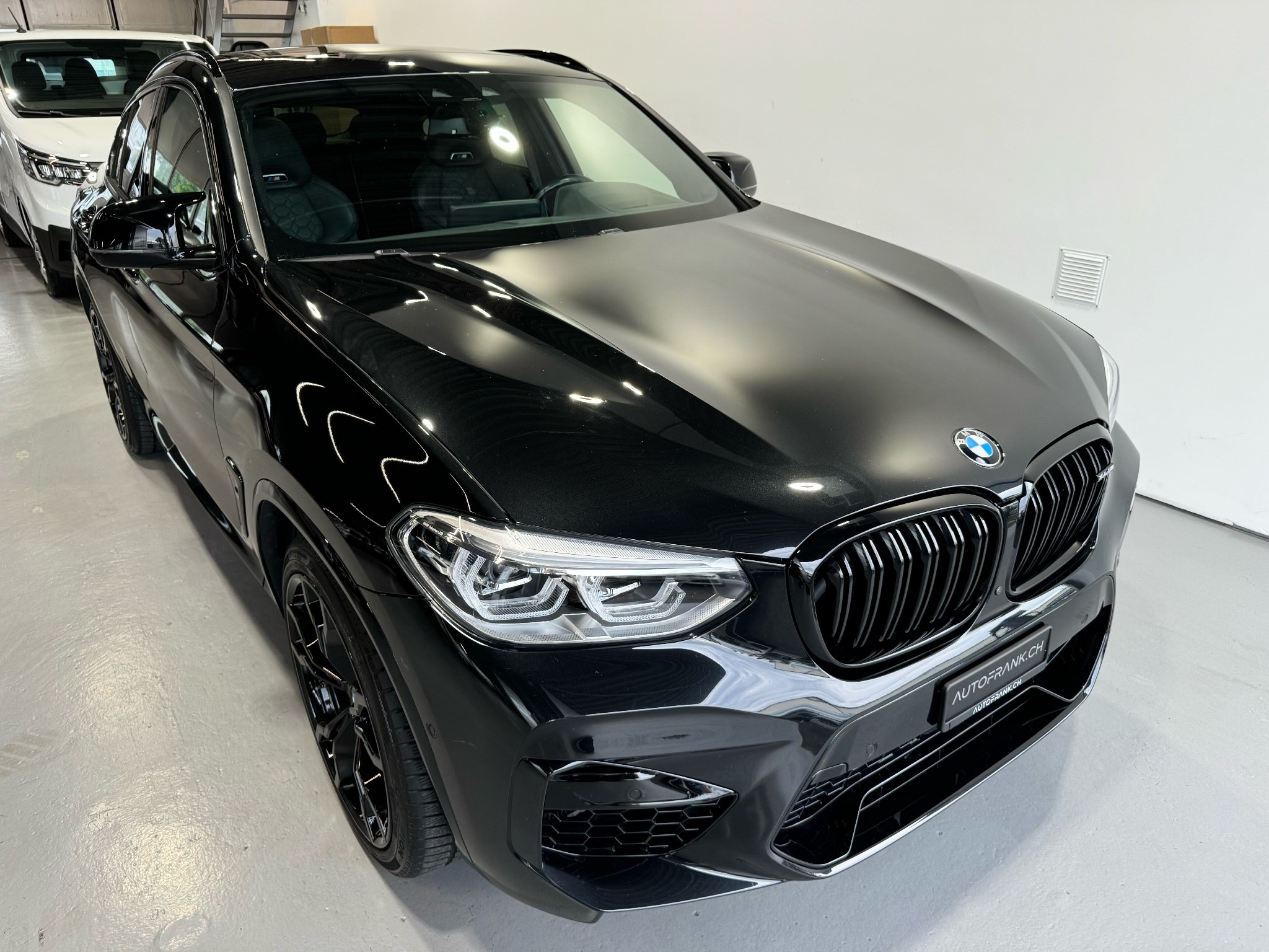 BMW X4 M Competition (SUV / Gelndewagen)