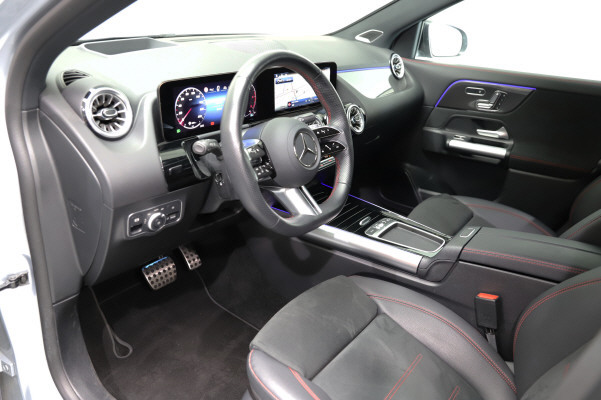 Image MERCEDES-BENZ GLA-220 GLA 220d 4Matic 8G-DCT