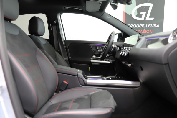 Image MERCEDES-BENZ GLA-220 GLA 220d 4Matic 8G-DCT