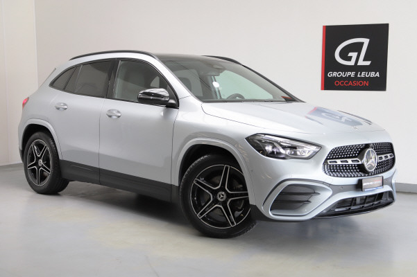 Photo MERCEDES-BENZ GLA-220 GLA 220d 4Matic 8G-DCT