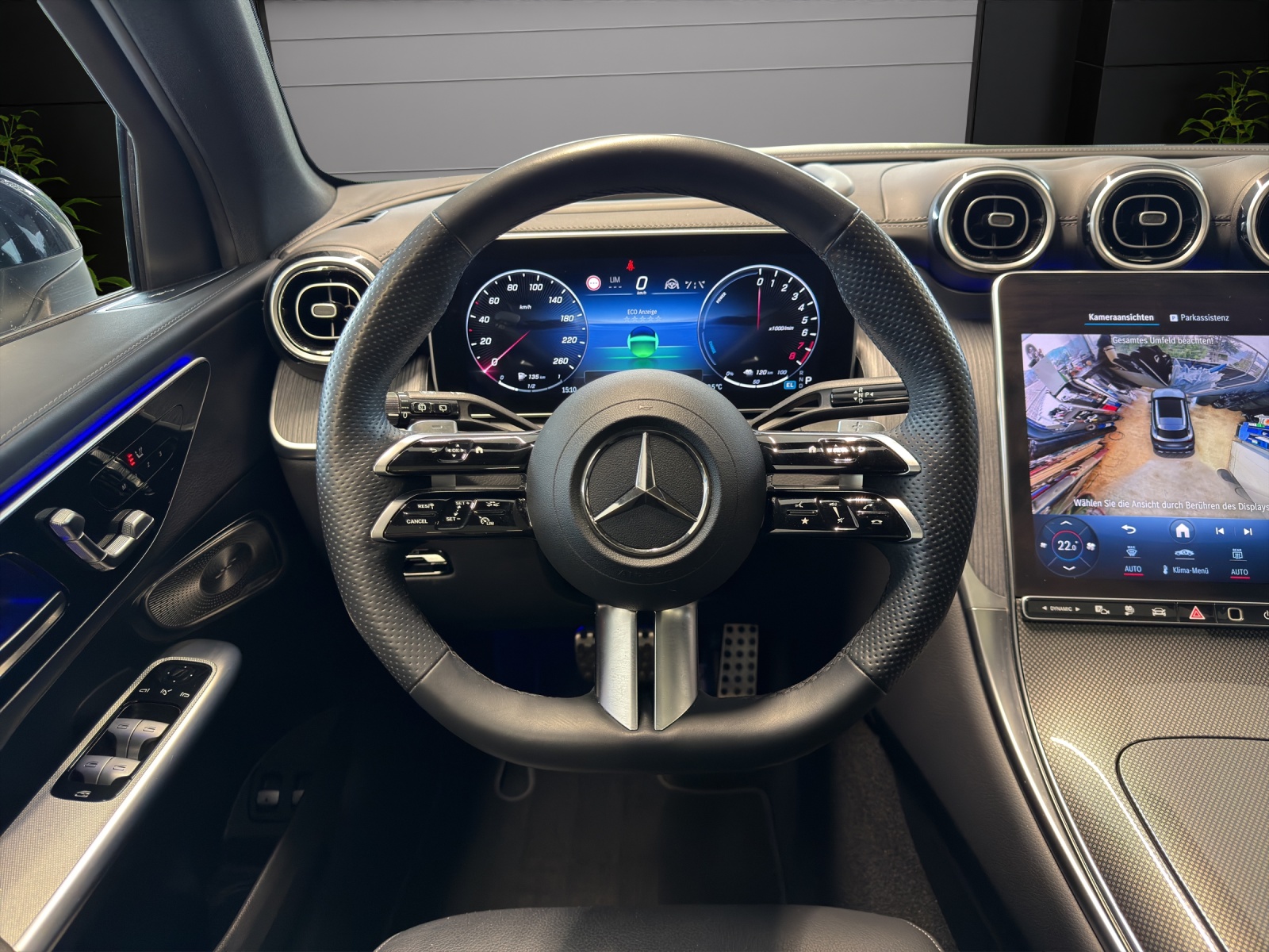 Image MERCEDES-BENZ GLC-300 GLC 300 e AMG Line Plus 4Matic 9G-Tronic