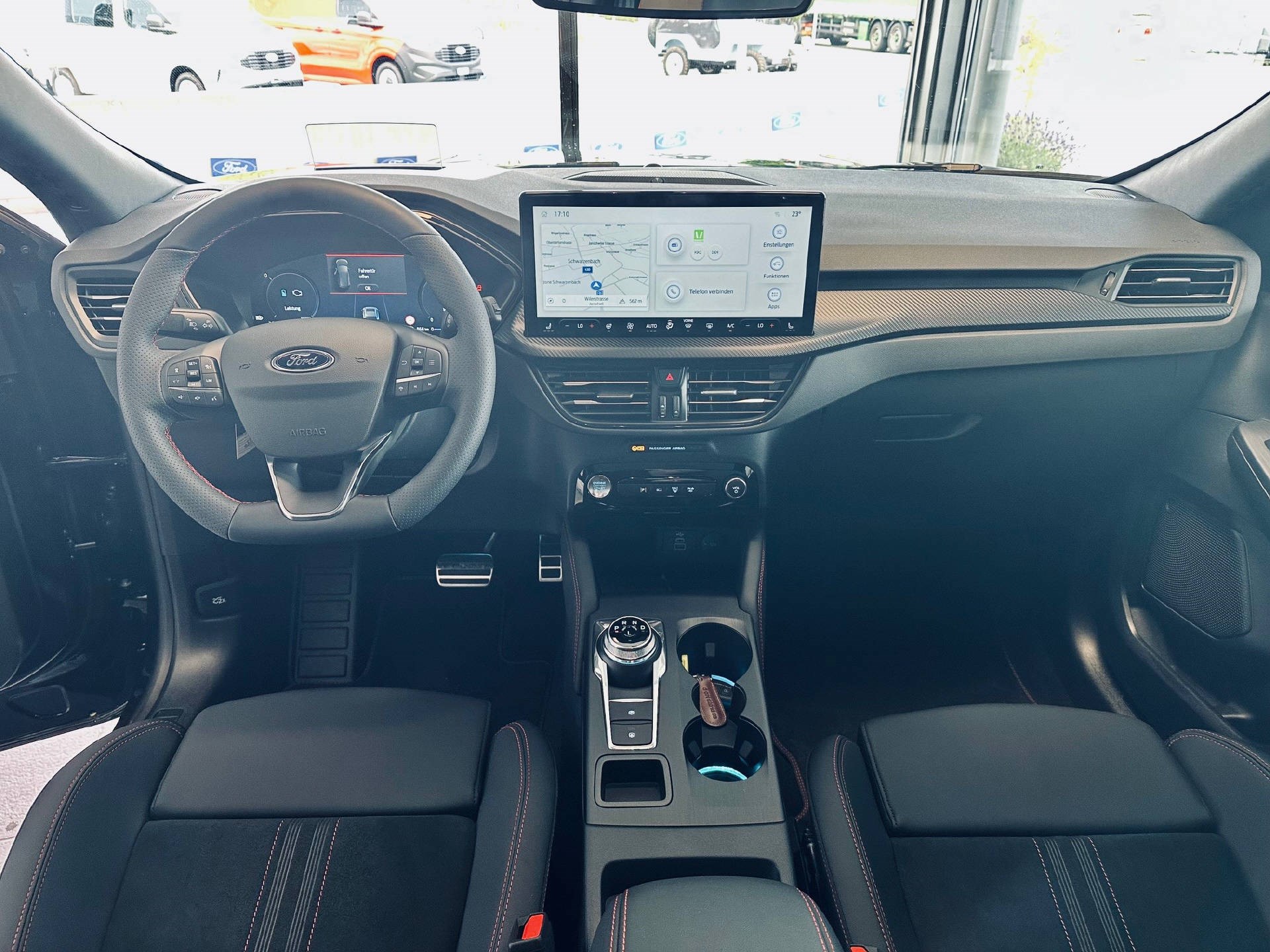 FORD Kuga 2.5 Plug-in Hybrid ST-Line X-image-5