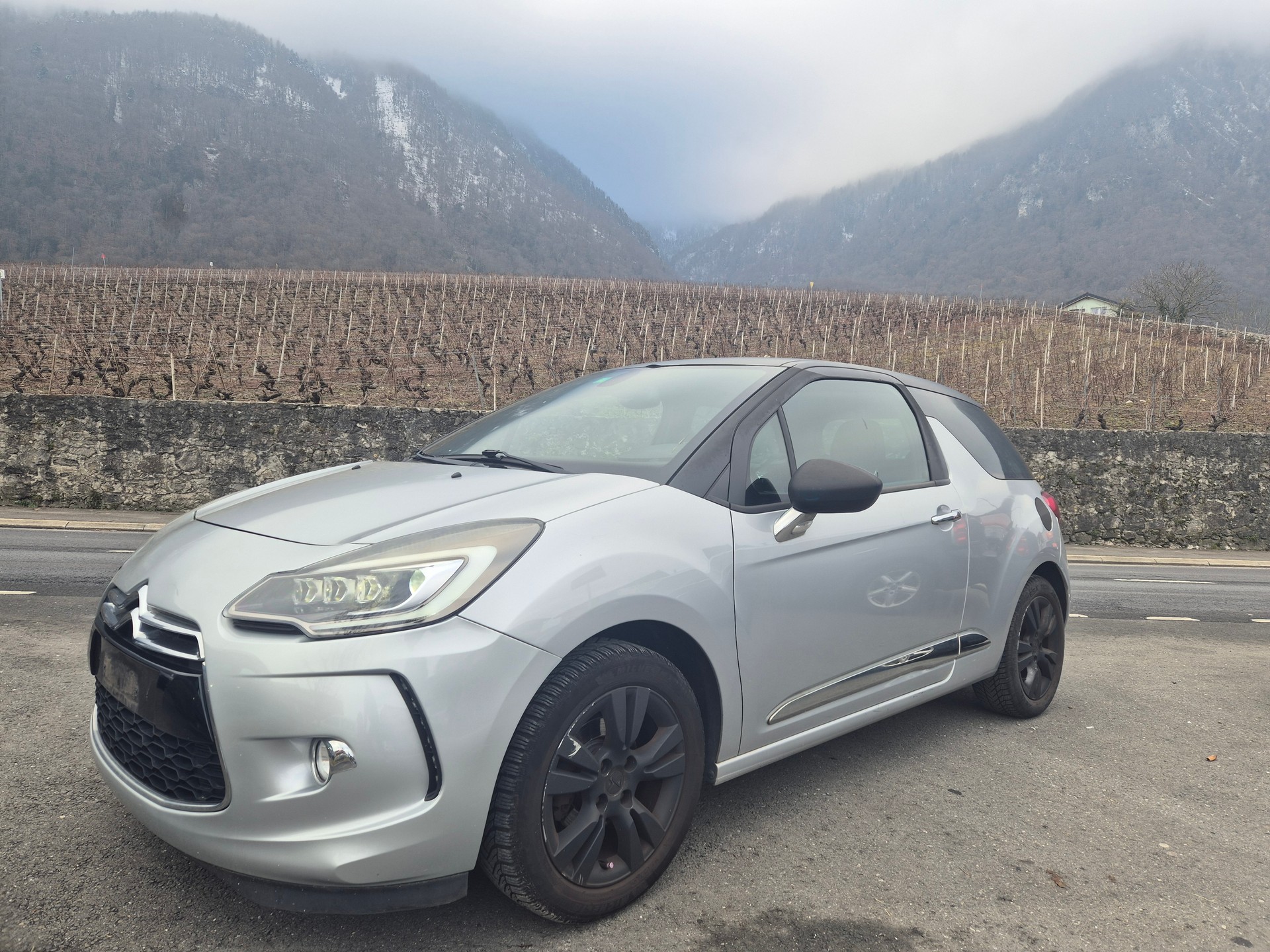 DS AUTOMOBILES DS3 1.2 Pure Tech Red Edition