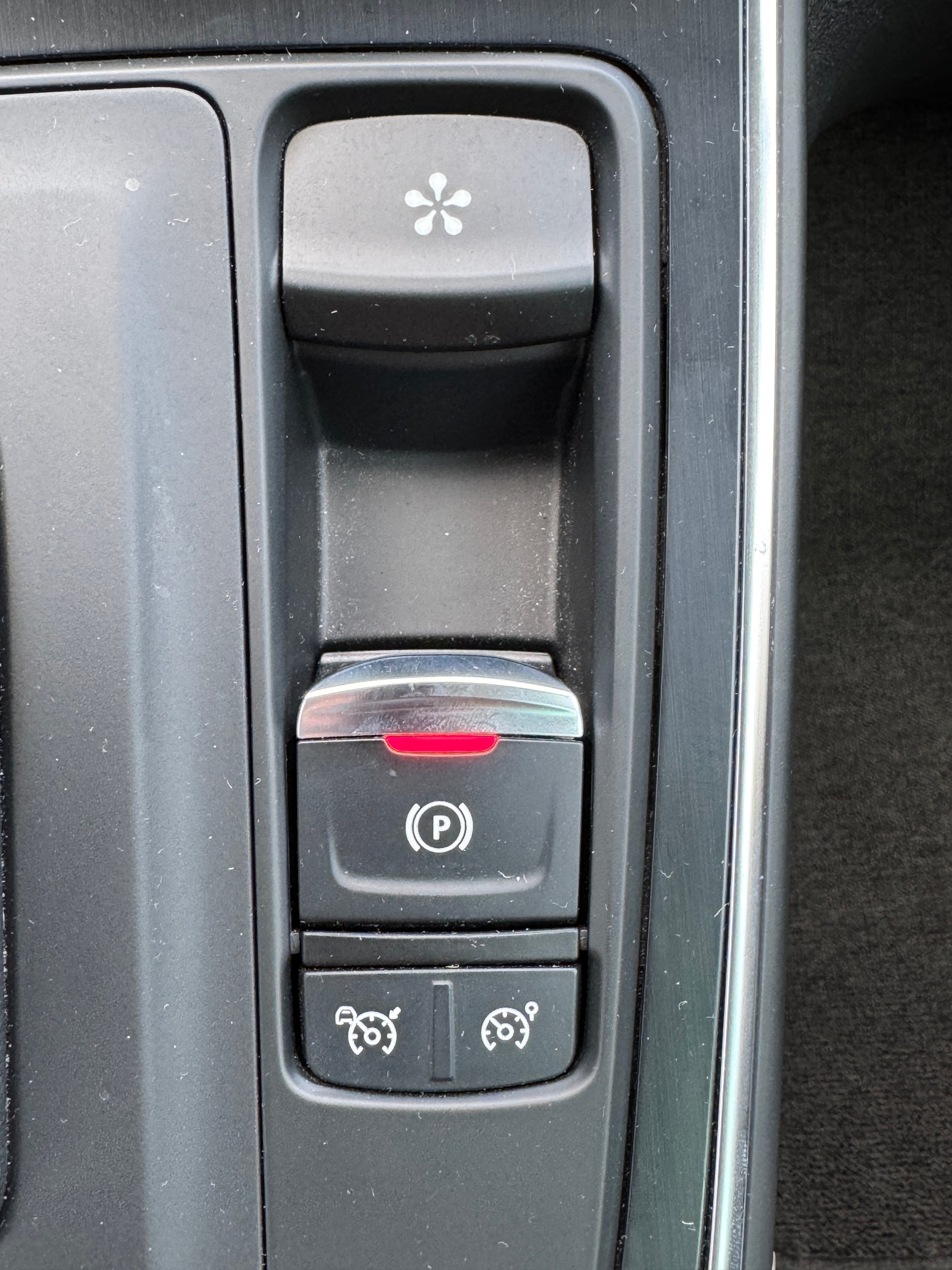 RENAULT Grand Scénic 1.8 dCi Intens EDC-image-24