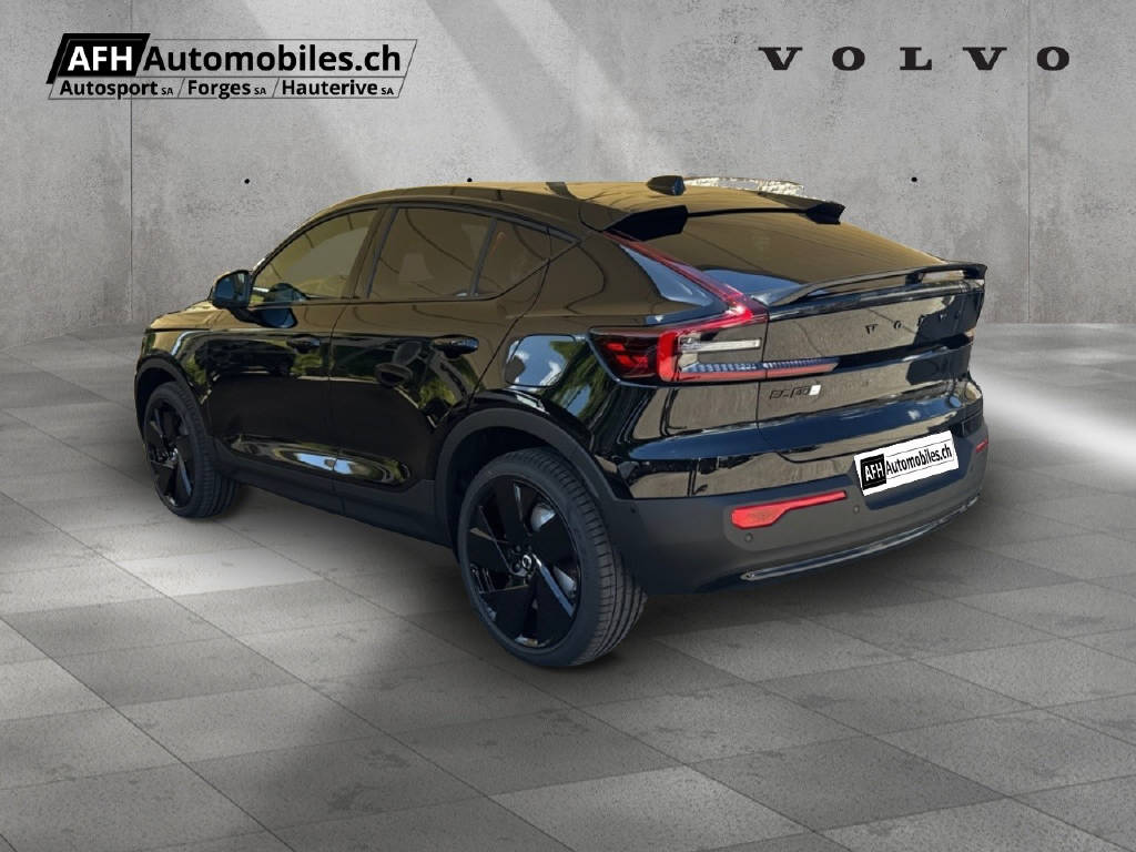 VOLVO EC40 Twin Performance Black Ed-showroom-element-2