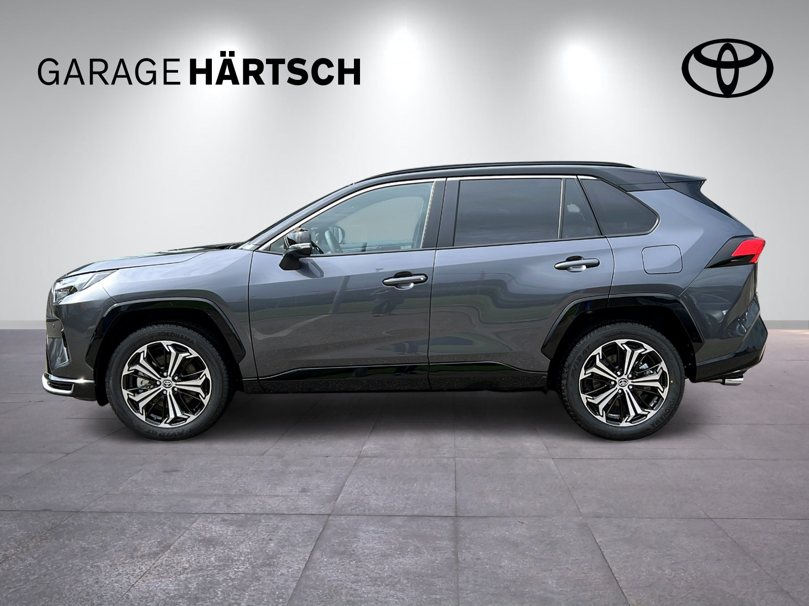 TOYOTA RAV-4 2.5 Plug-In-Hybrid Platinum-showroom-element-1