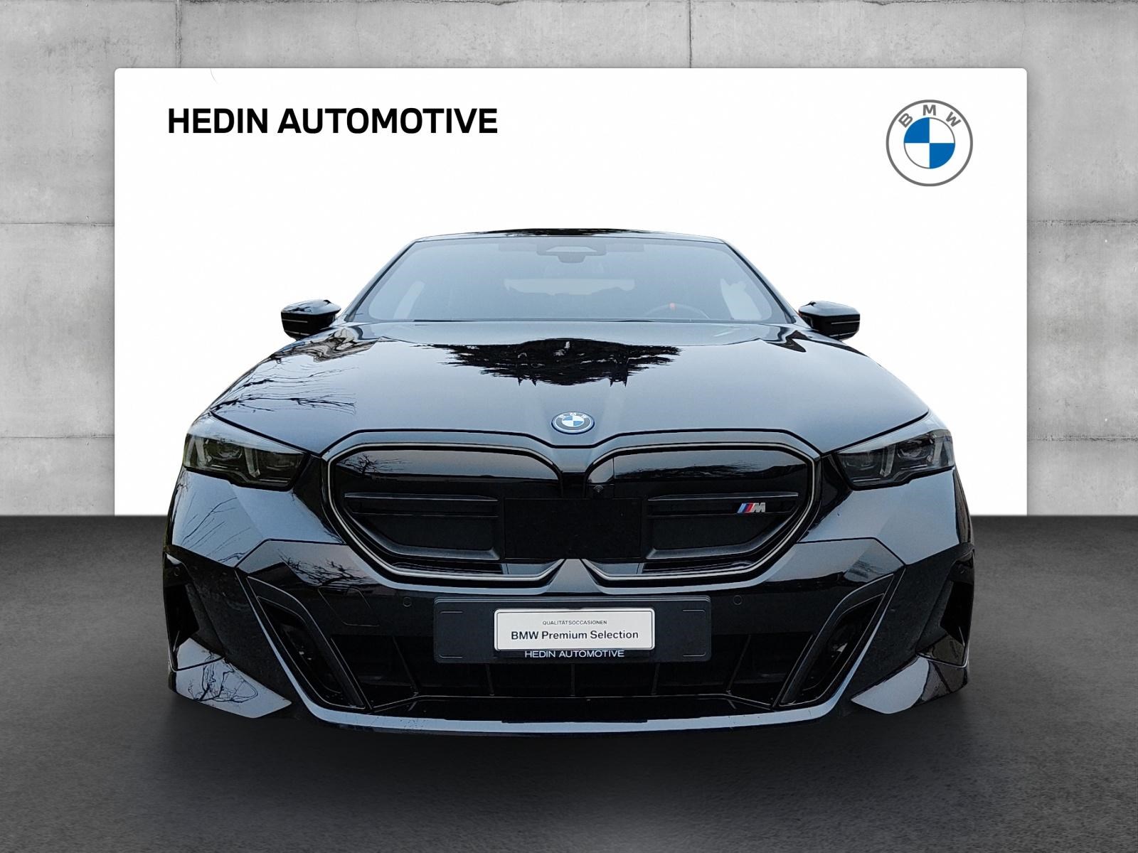 BMW i5 M60 xDrive-showroom-element-2
