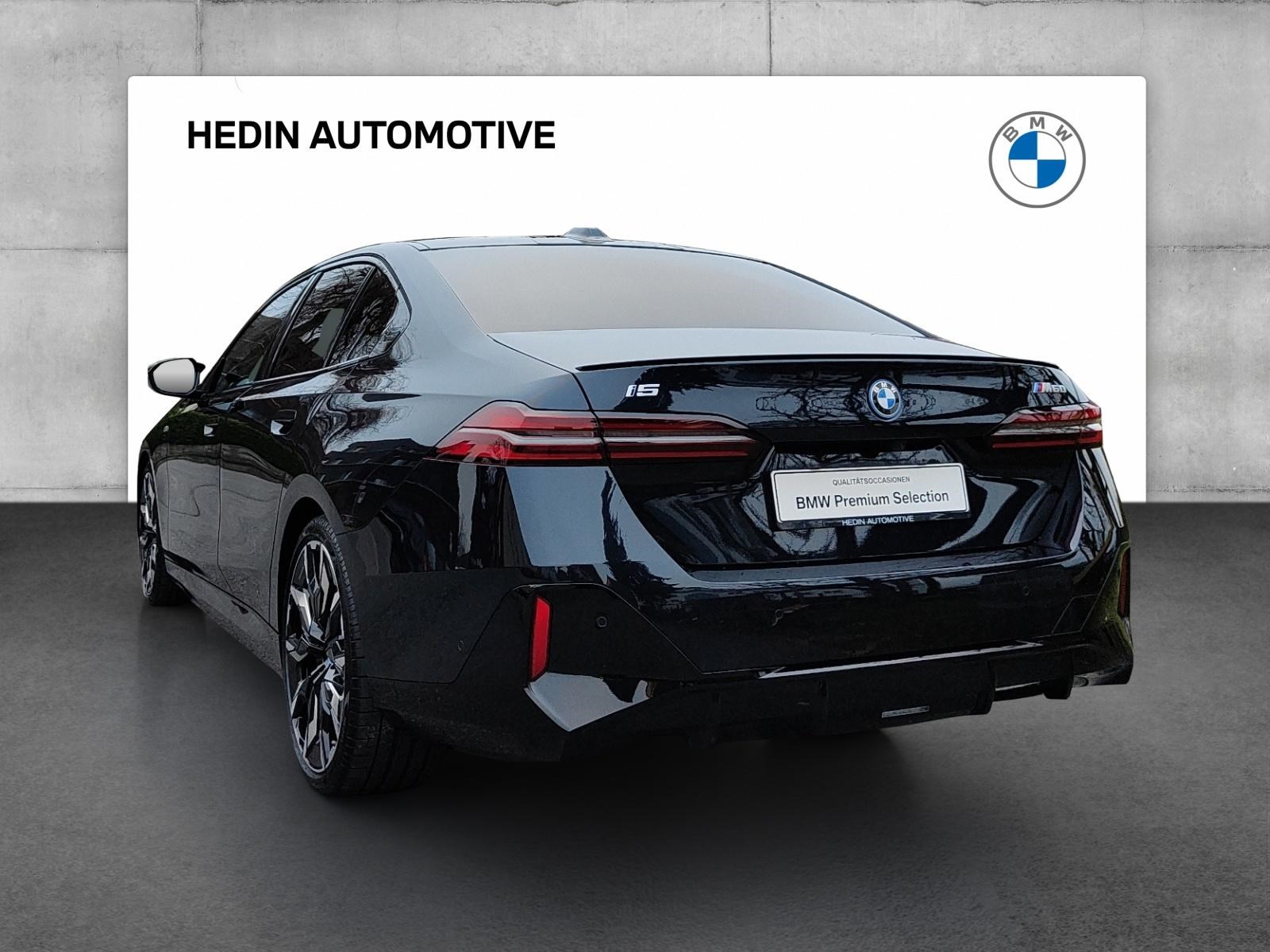 BMW i5 M60 xDrive-showroom-element-3