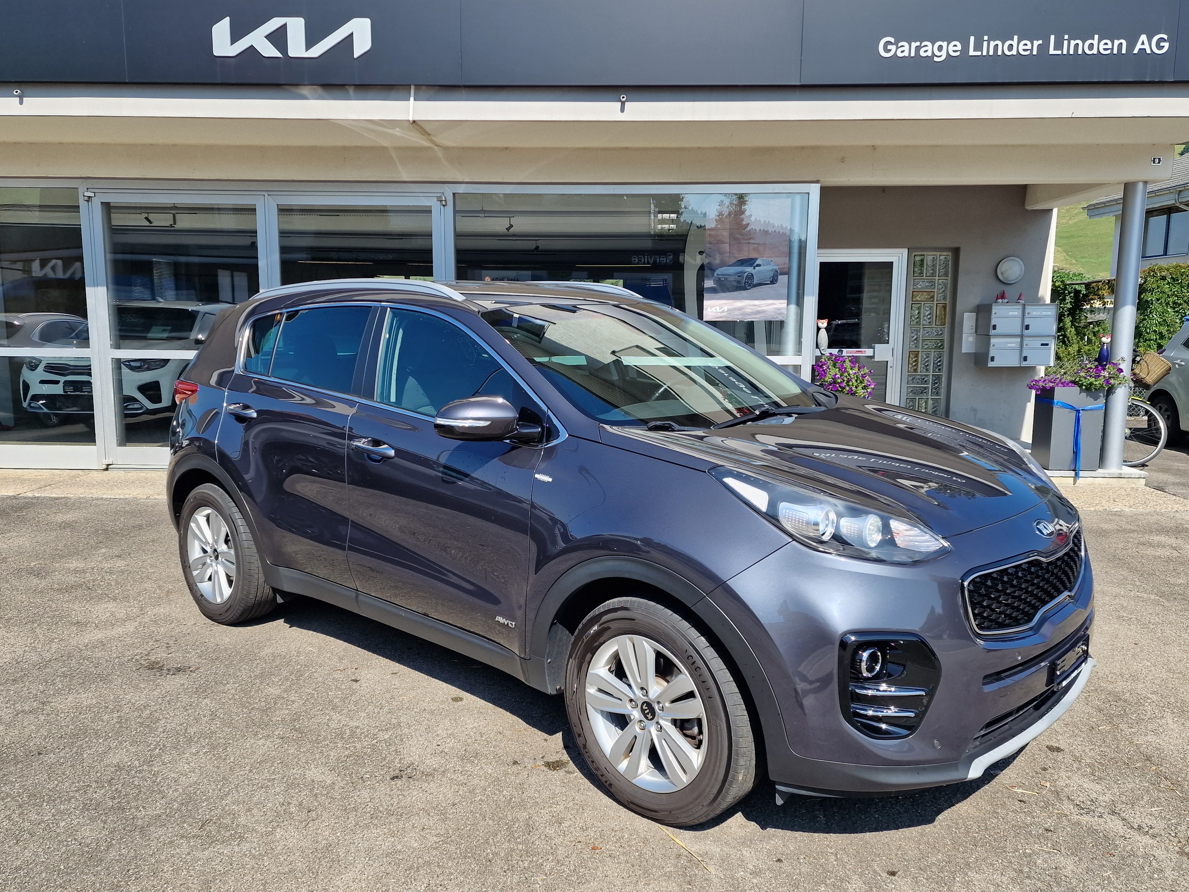 KIA Sportage 1.6 T-GDi Swiss City Line (SUV / Geländewagen) KIA KIA Sportage 1.6 T-GDi Swiss City Line (SUV / Geländewagen)