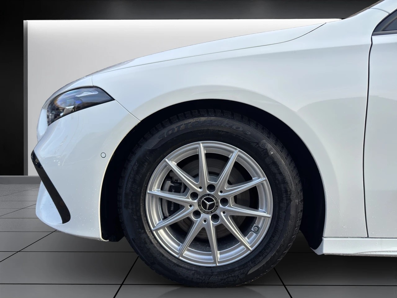 Image MERCEDES-BENZ A-200 A 200 Night Star 7G-DCT