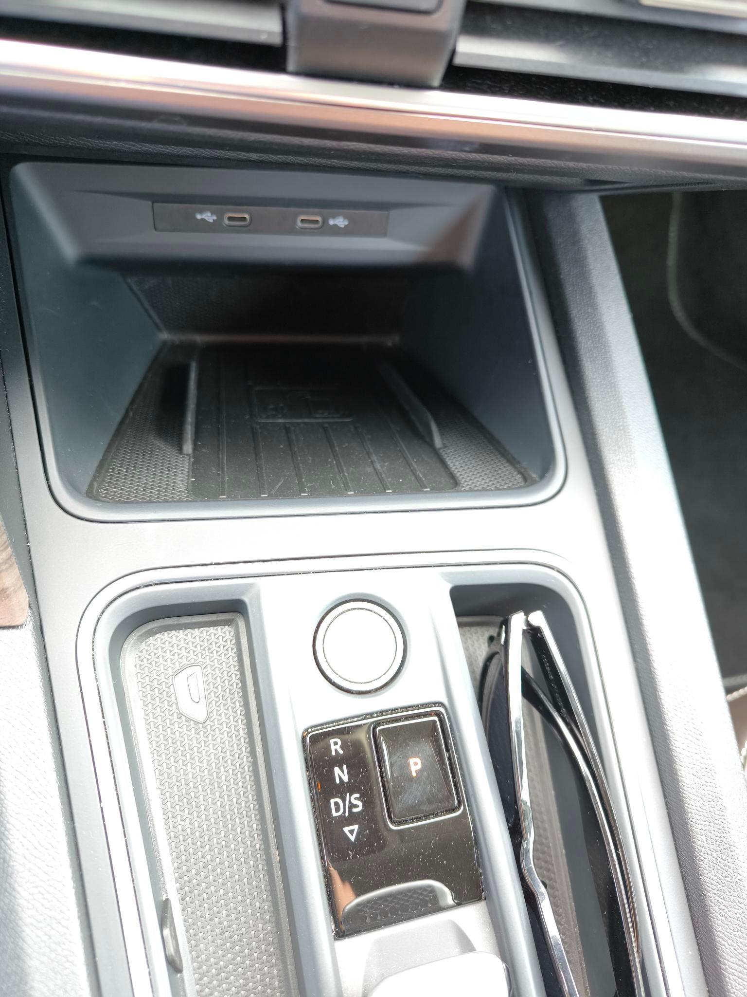 SEAT Leon ST 1.4 eHybrid pHEV Xcellence-image-6