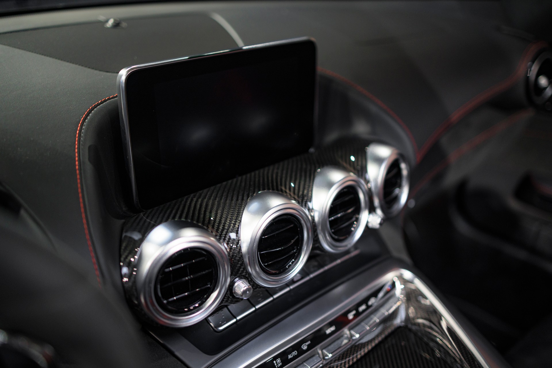 MERCEDES-BENZ AMG GT C Roadster Speedshift DCT-image-13