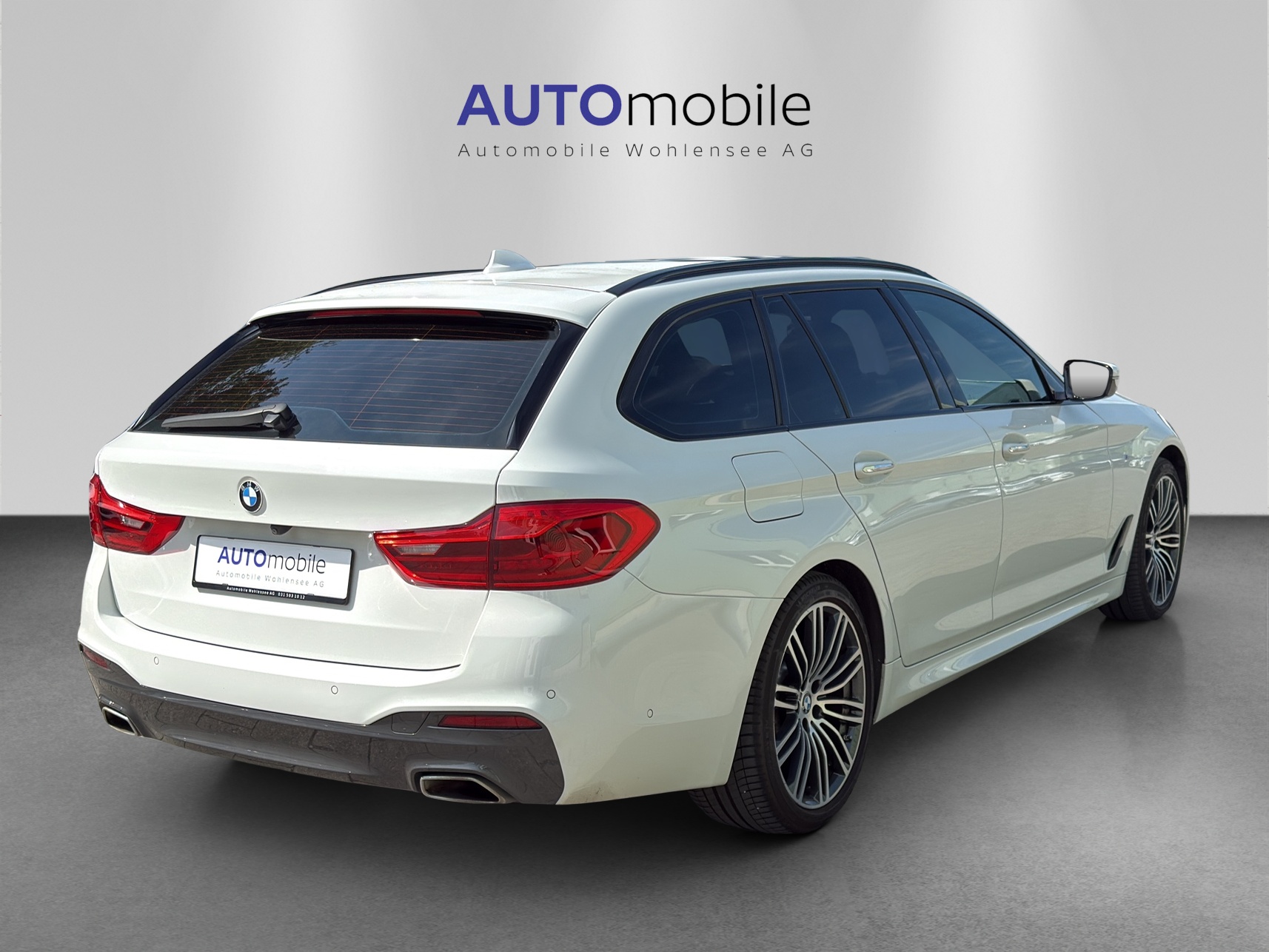 BMW 520d xDrive Touring Steptronic-image-4