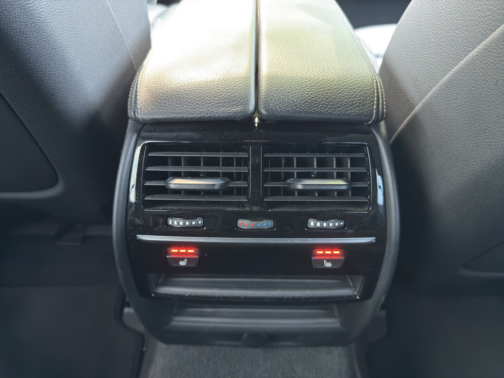 BMW 520d xDrive Touring Steptronic-image-15