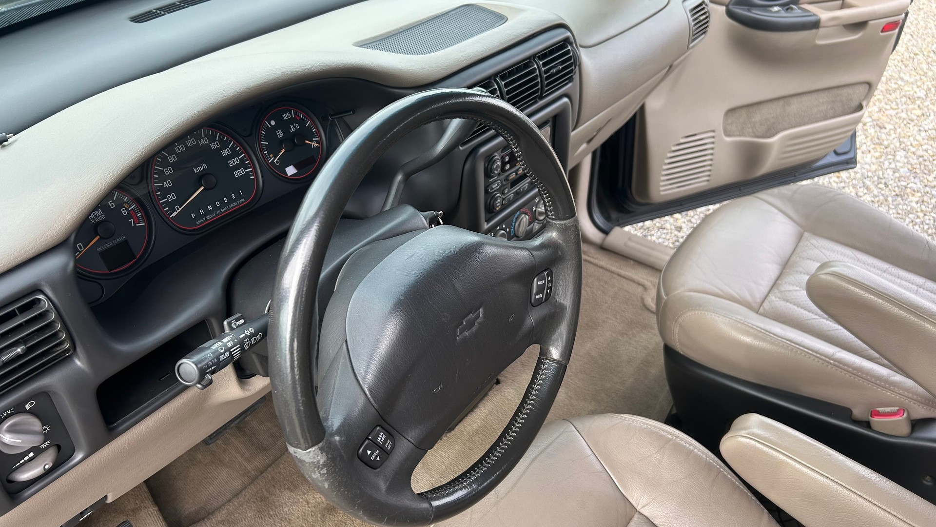 CHEVROLET Trans Sport  3.4 V6 AWD F-showroom-element-3