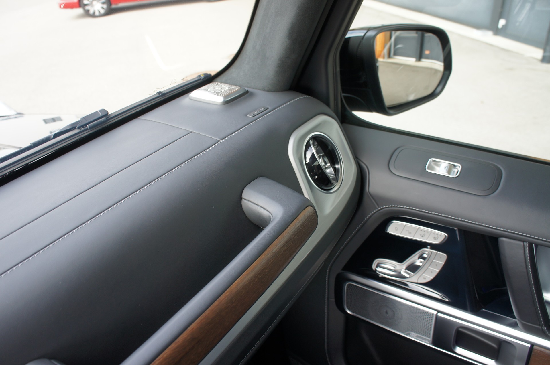MERCEDES-BENZ G 500 AMG Line 9G-Tronic-image-26