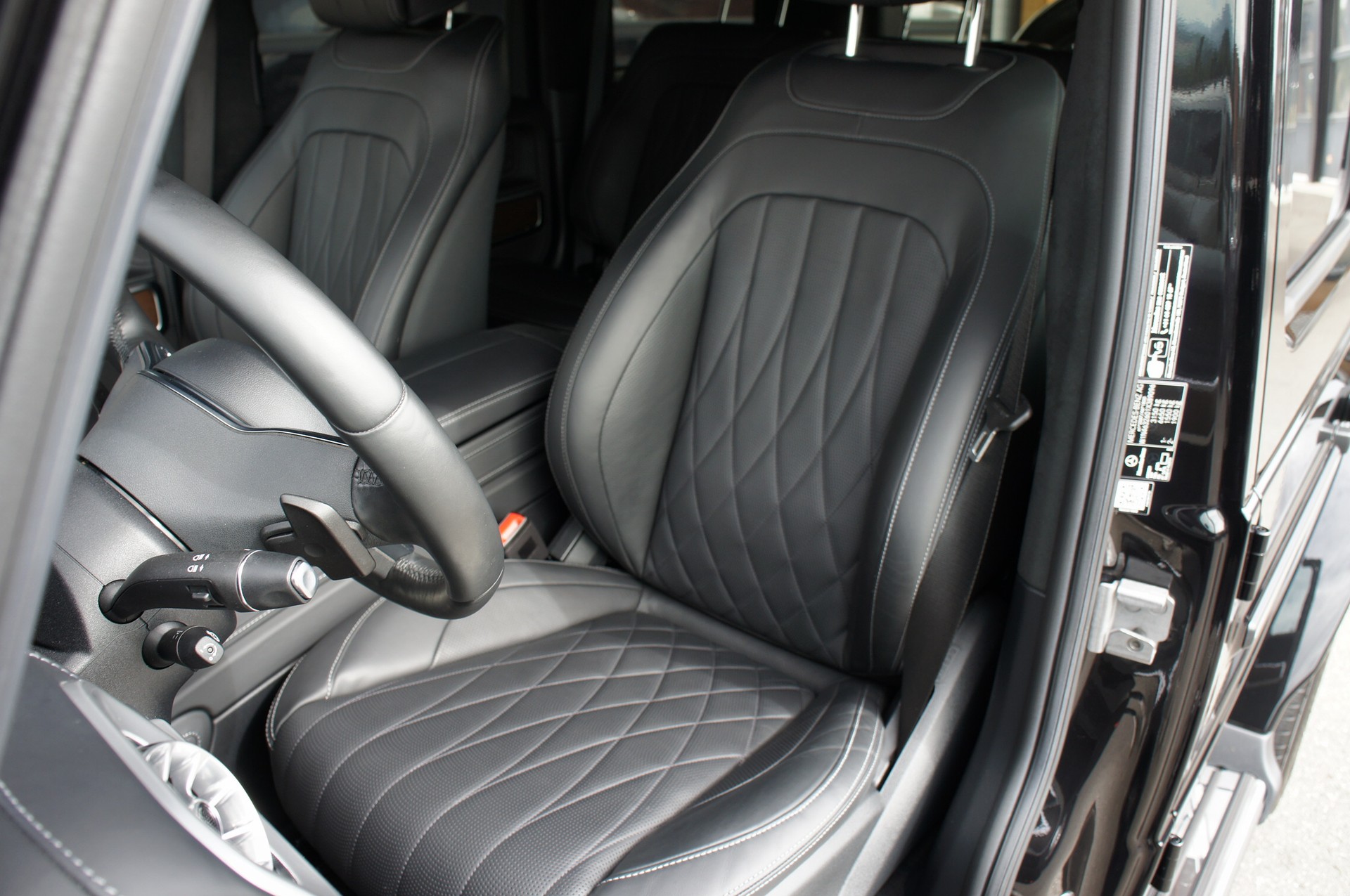 MERCEDES-BENZ G 500 AMG Line 9G-Tronic-image-15