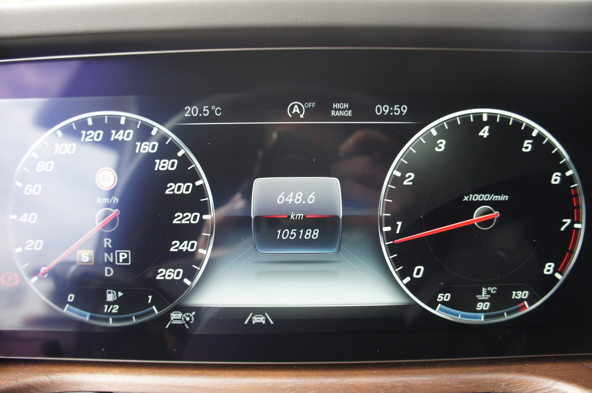 MERCEDES-BENZ G 500 AMG Line 9G-Tronic-image-25