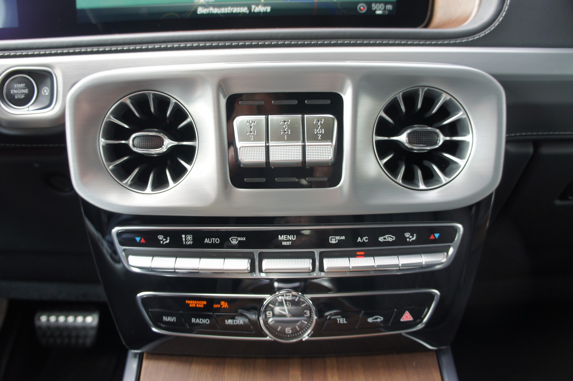 MERCEDES-BENZ G 500 AMG Line 9G-Tronic-image-19