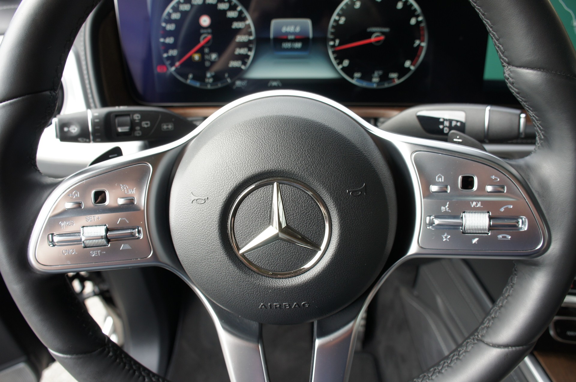 MERCEDES-BENZ G 500 AMG Line 9G-Tronic-image-24