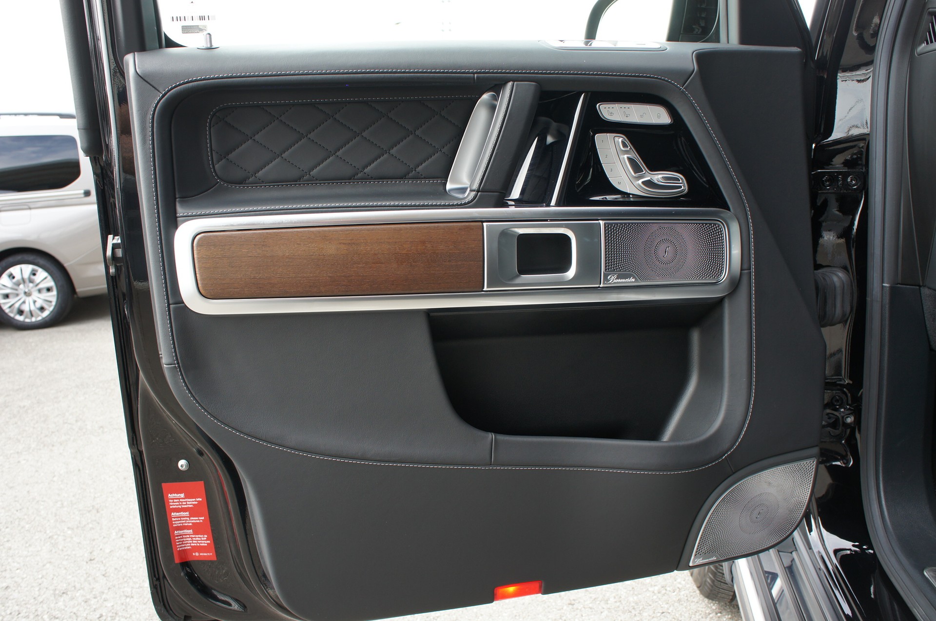 MERCEDES-BENZ G 500 AMG Line 9G-Tronic-image-12