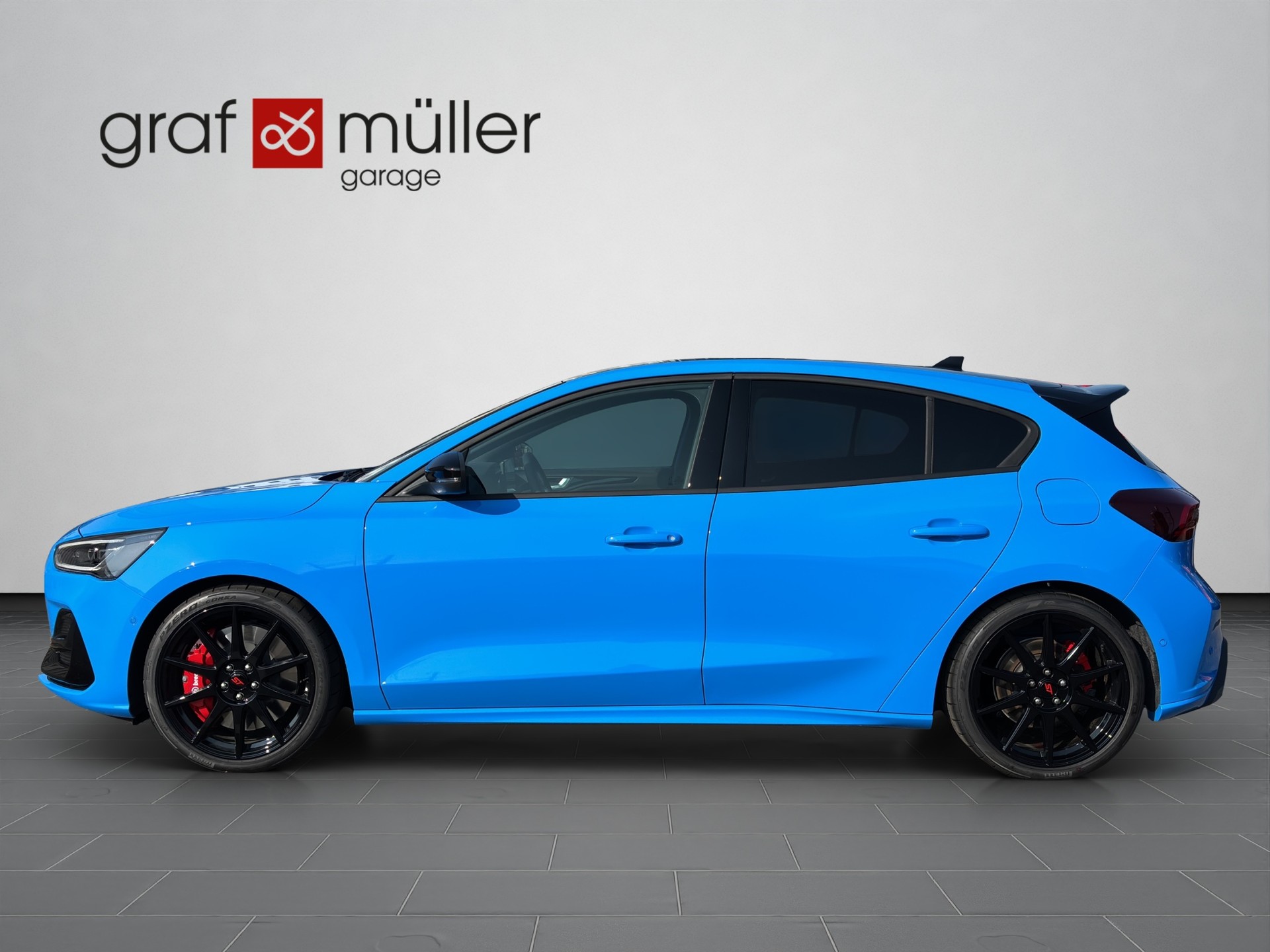 FORD Focus 2.3 ST X Edition-showroom-element-1
