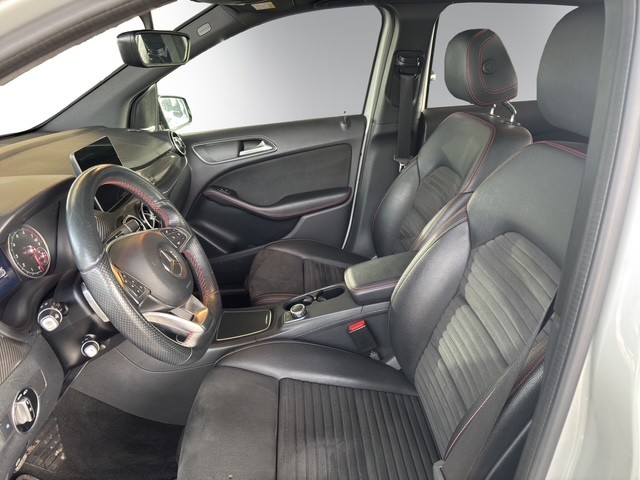 Image MERCEDES-BENZ B-220 B 220 AMG Line 4Matic 7G-DCT