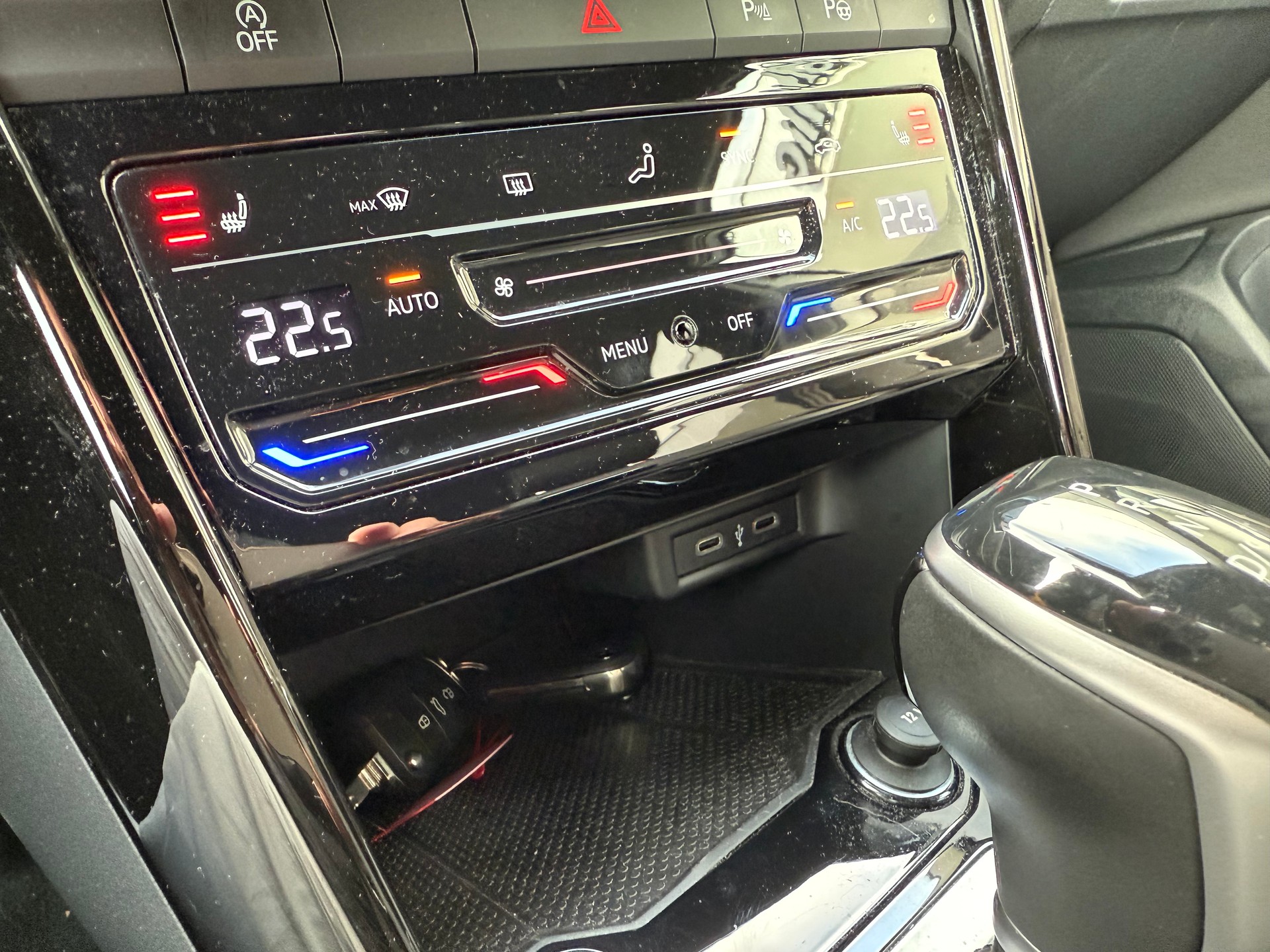 VW T-Roc 1.5 TSI EVO R-Line DSGNur bei Garage Zöllig - Finanzierung OHNE Zins möglich 4 JAHRE WERKSGARANTIE-image-15