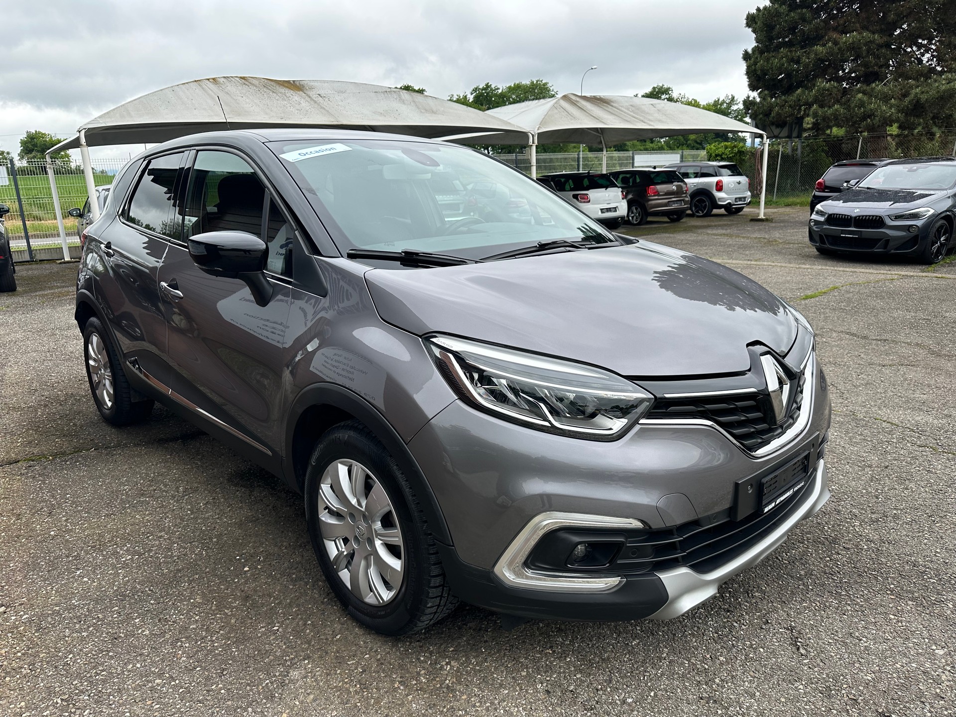 RENAULT Captur 1.2 T 16V Intens EDC-showroom-element-2