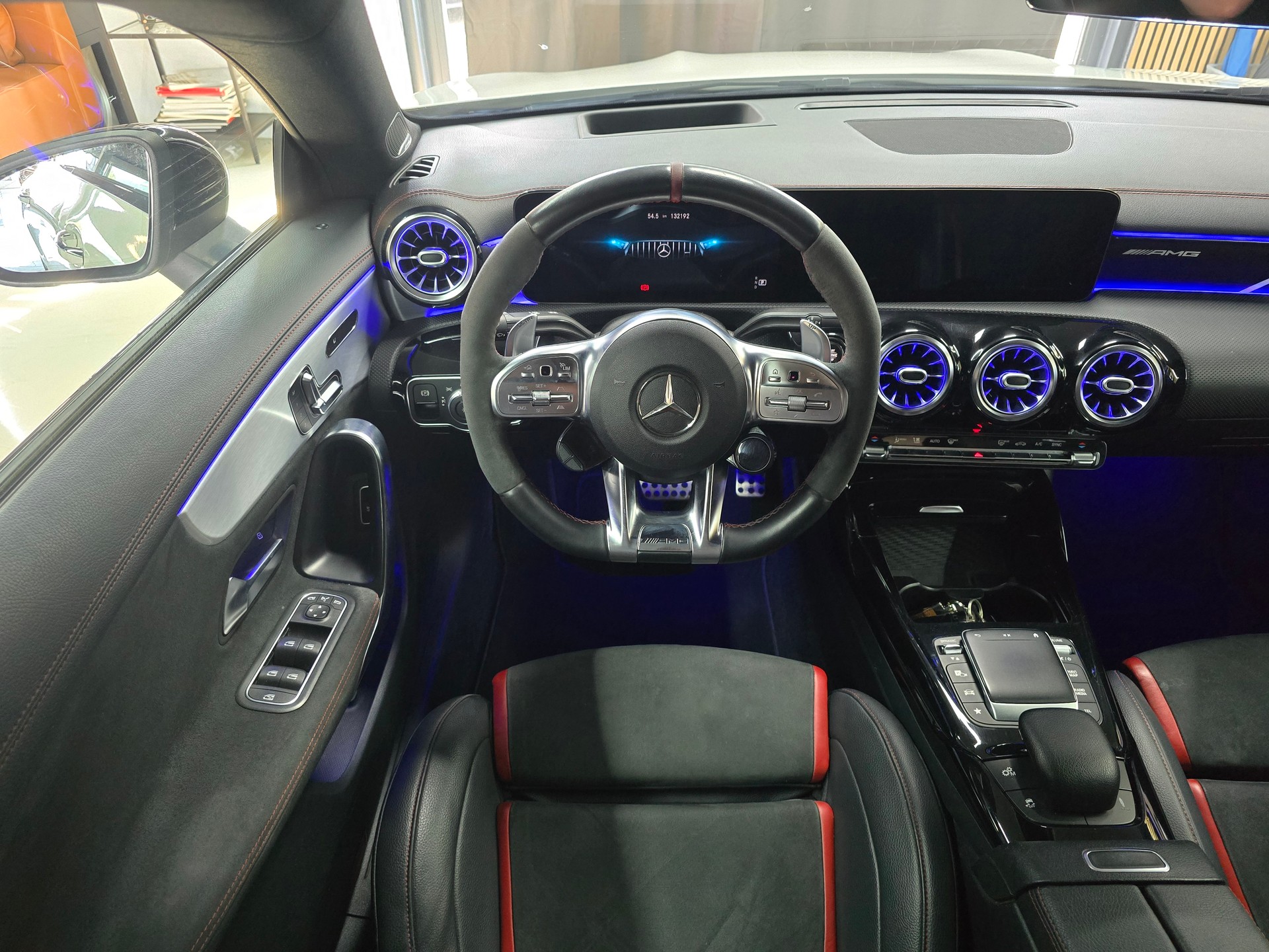 MERCEDES-BENZ CLA 45 S AMG 4Matic+ 8G-DCT-image-10