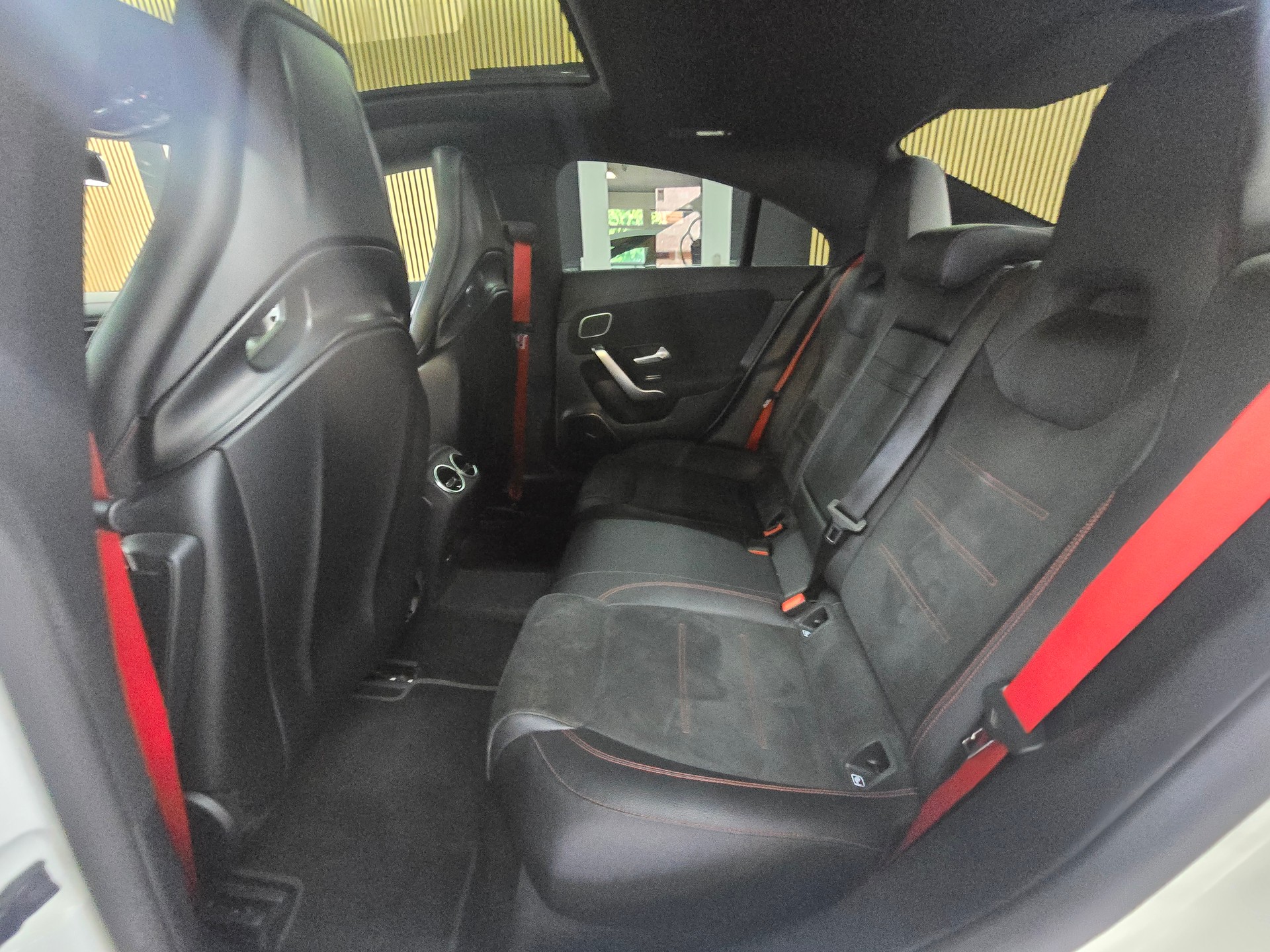 MERCEDES-BENZ CLA 45 S AMG 4Matic+ 8G-DCT-image-14