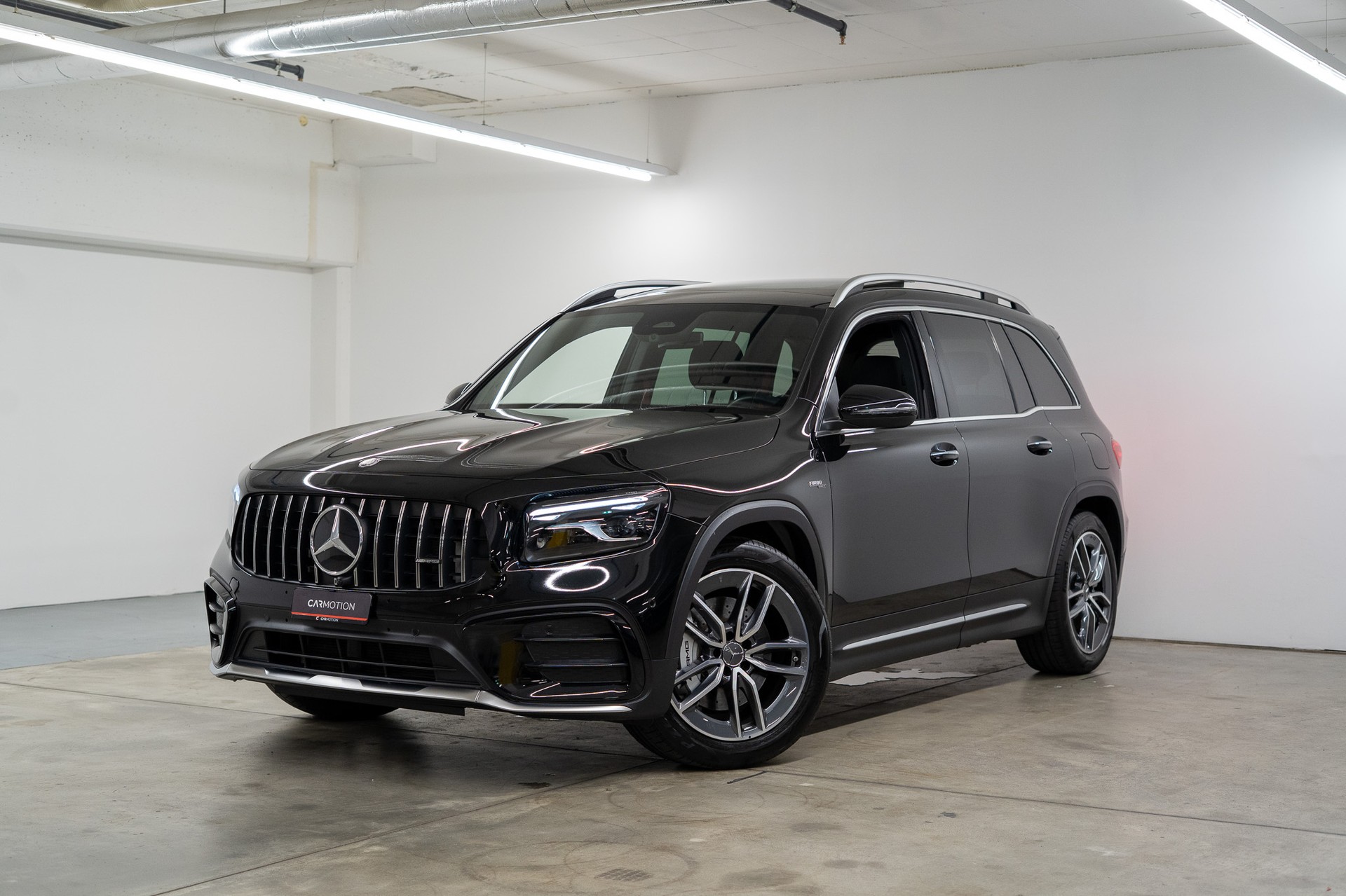 MERCEDES-BENZ GLB 35 AMG 4matic *FACELIFT | PANORAMADACH*-showroom-element-1