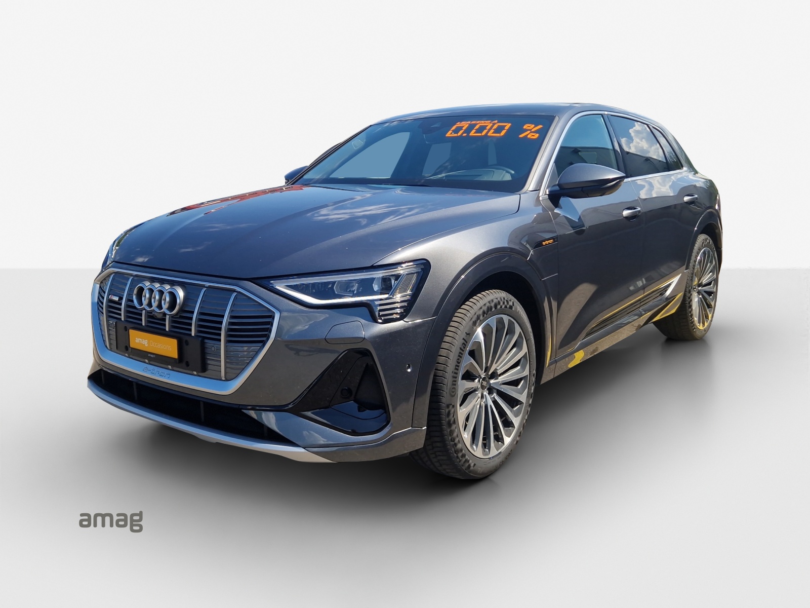 AUDI e-tron 50 quattro
