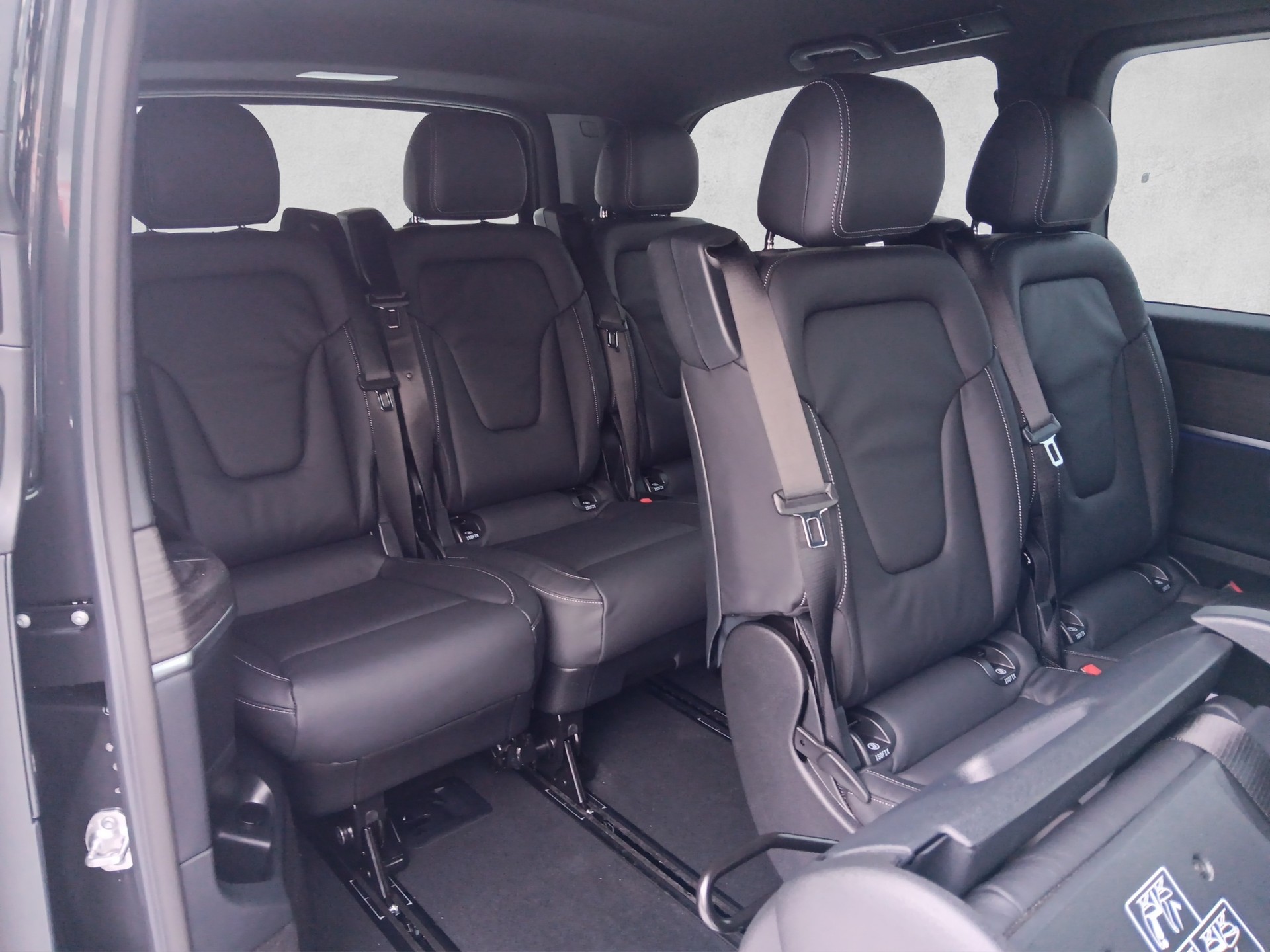 MERCEDES-BENZ V 300 d Lang Avantgarde 9G-Tronic 4M-image-12