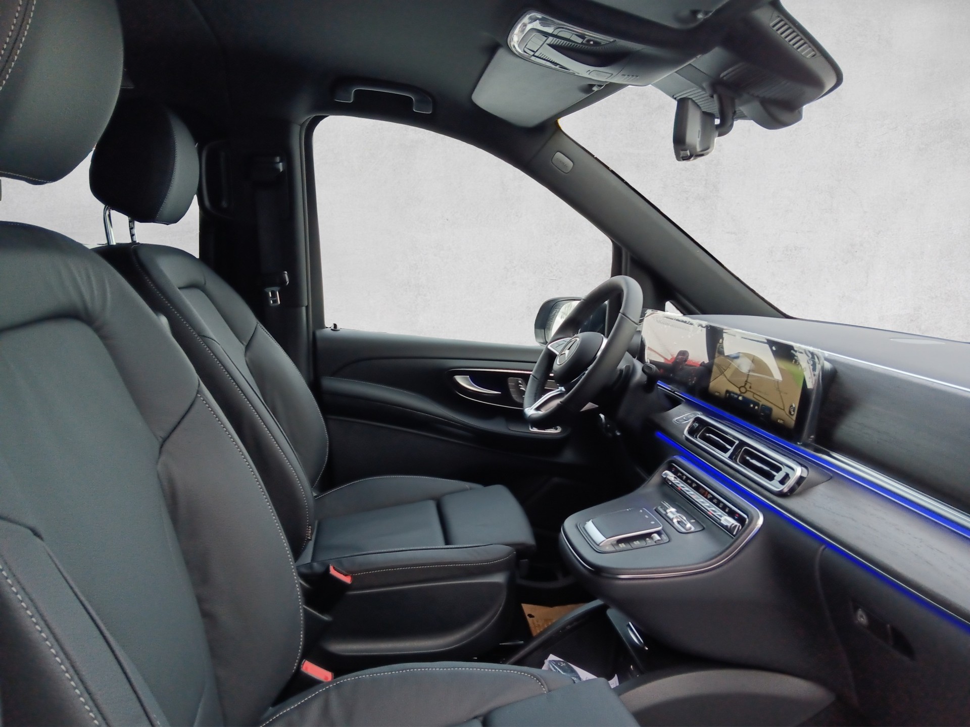 MERCEDES-BENZ V 300 d Lang Avantgarde 9G-Tronic 4M-image-9