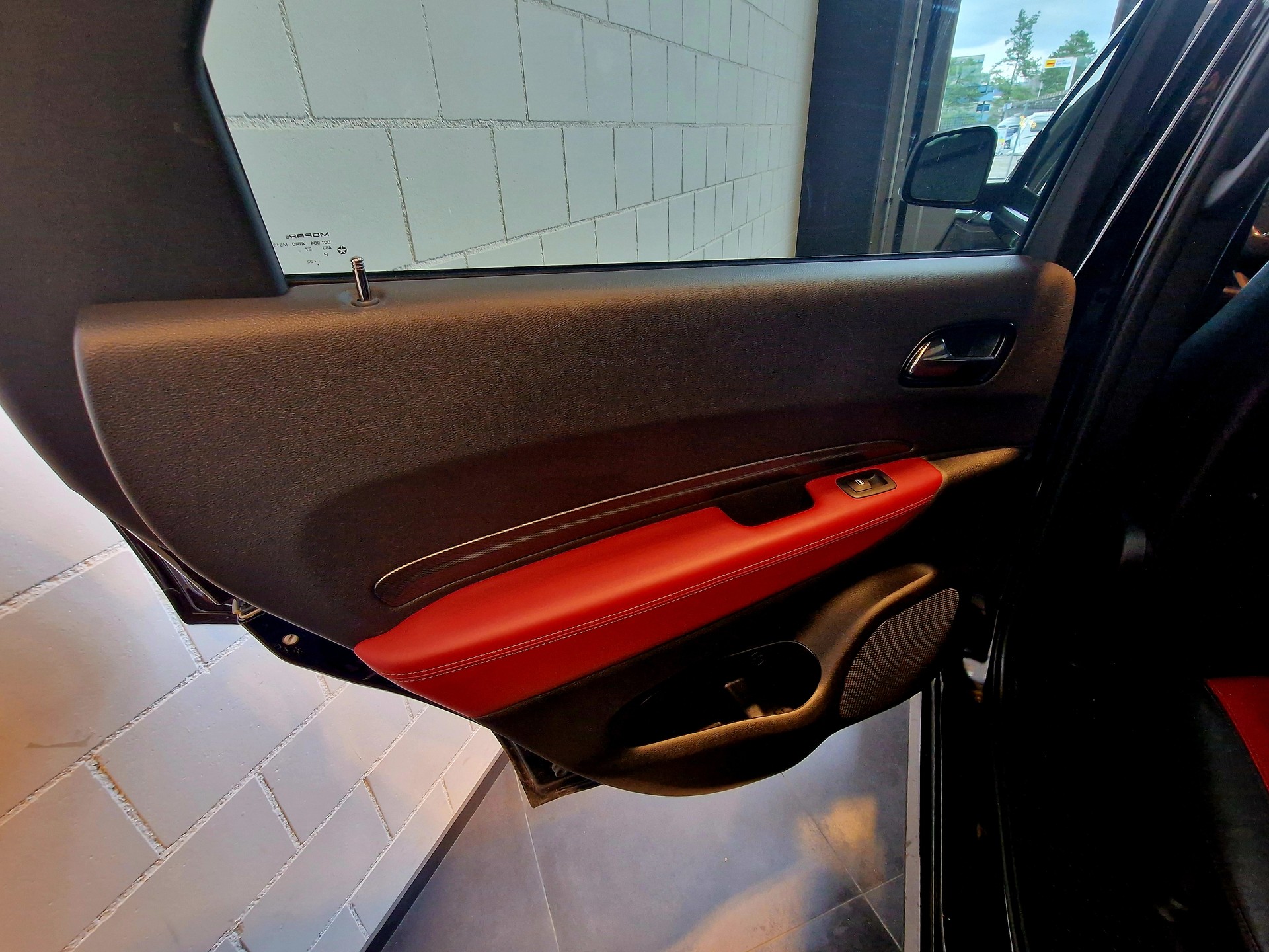 DODGE Durango-image-14