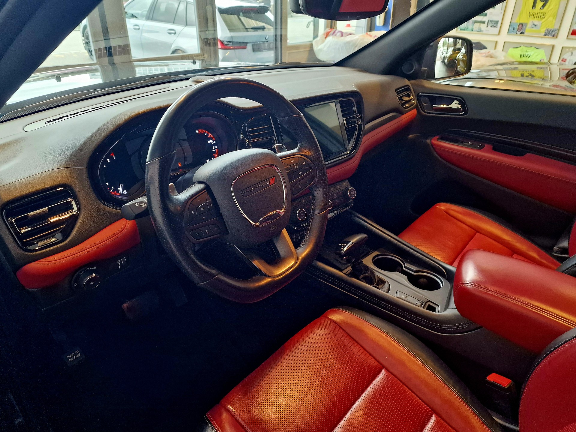 DODGE Durango-image-12