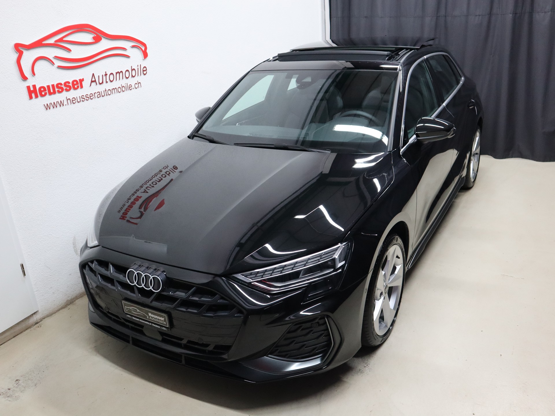 AUDI A3 Sportback 35 TDI S Line S-tronic - Panorama - Matrix LED - Sportsitze - Kamera - 150 PS-showroom-element-2