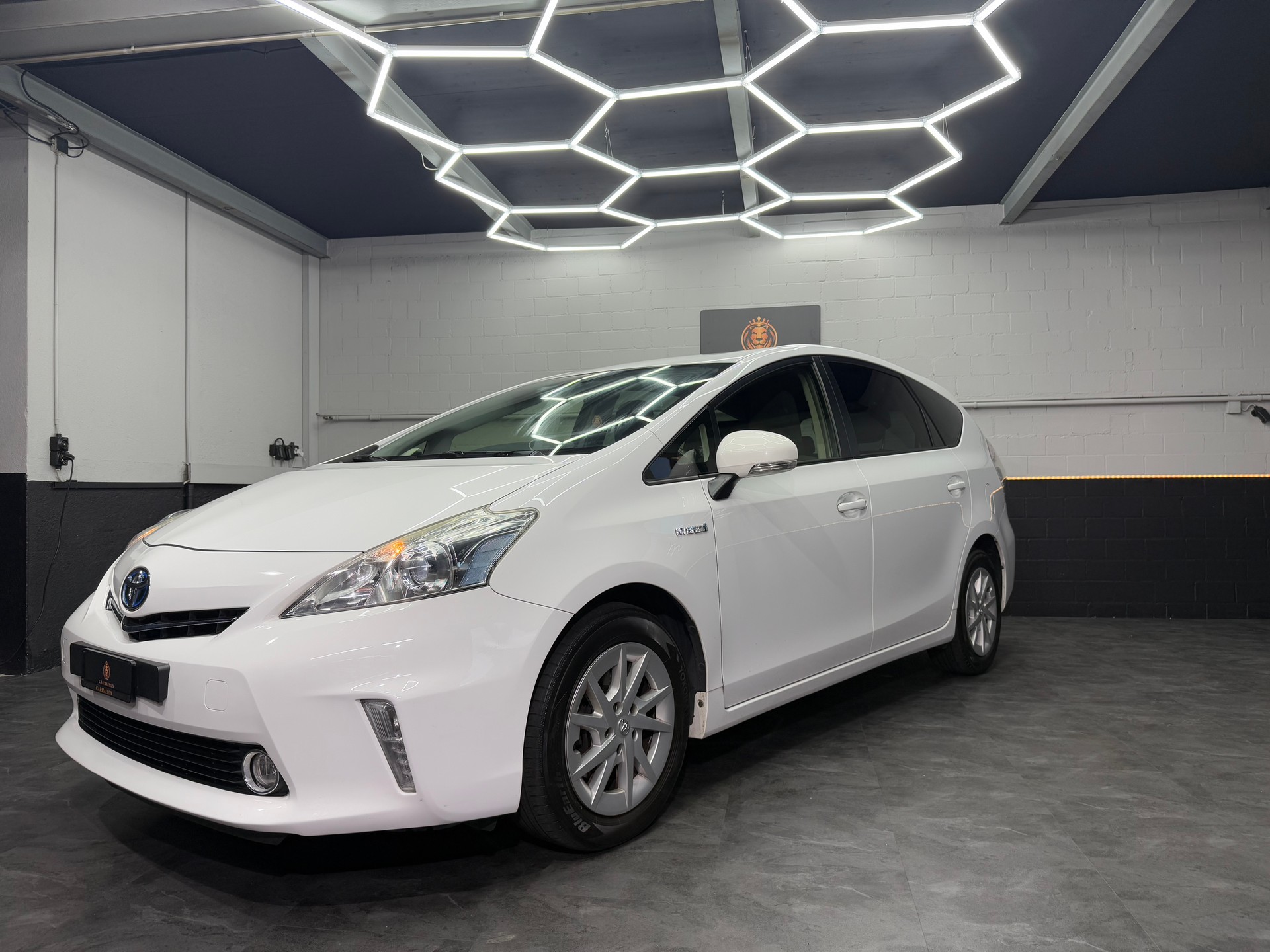 TOYOTA Prius+ 1.8 VVT-i HSD Sol-showroom-element-2
