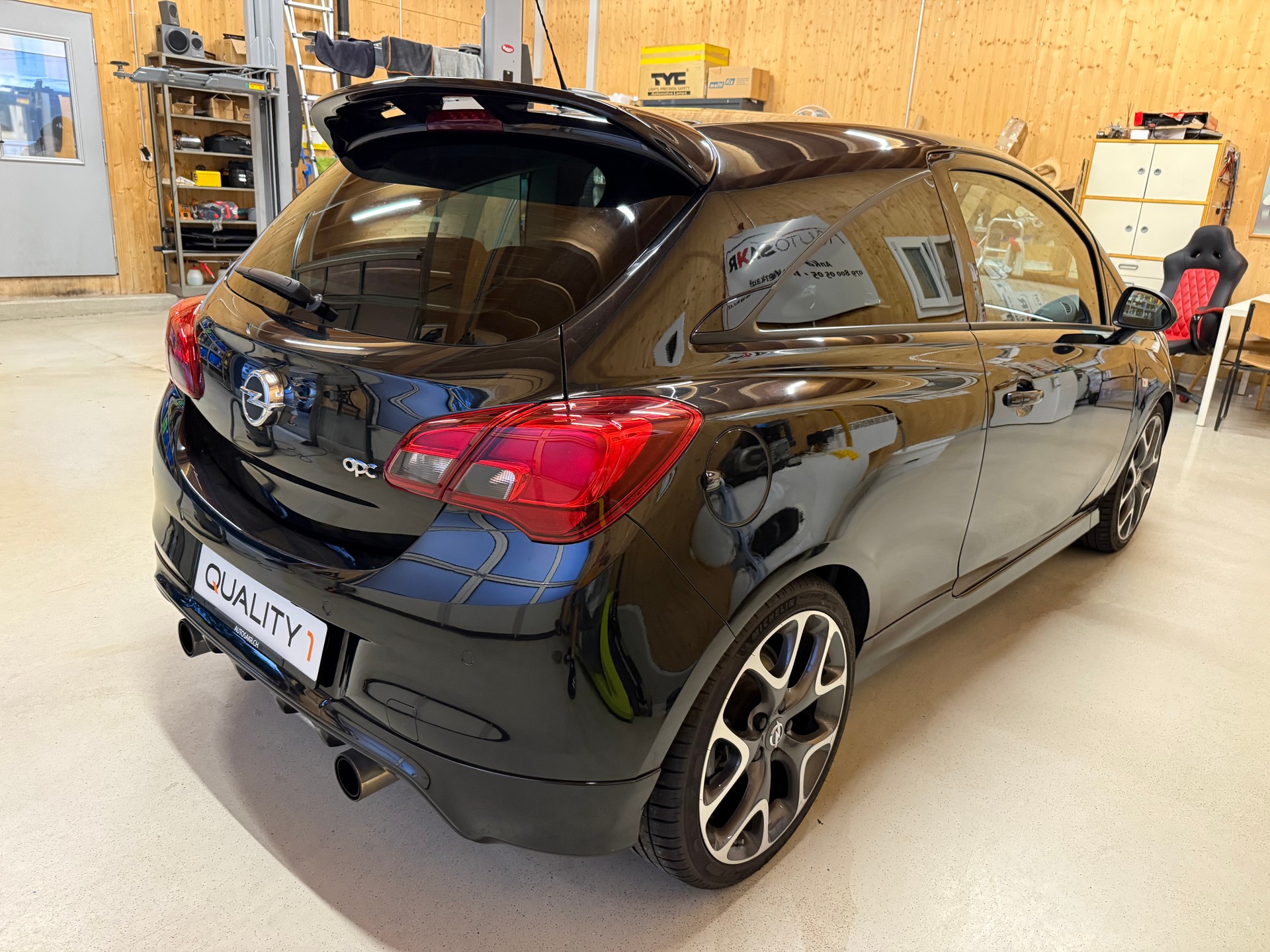OPEL Corsa 1.6 Turbo OPC-showroom-element-3