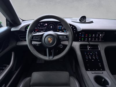 Porsche Taycan GTS Sport Turismo - Bild 6