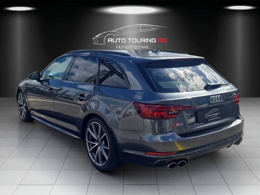 AUDI S4 Avant 3.0 V6 TFSI quattro S-Tronic-image-4