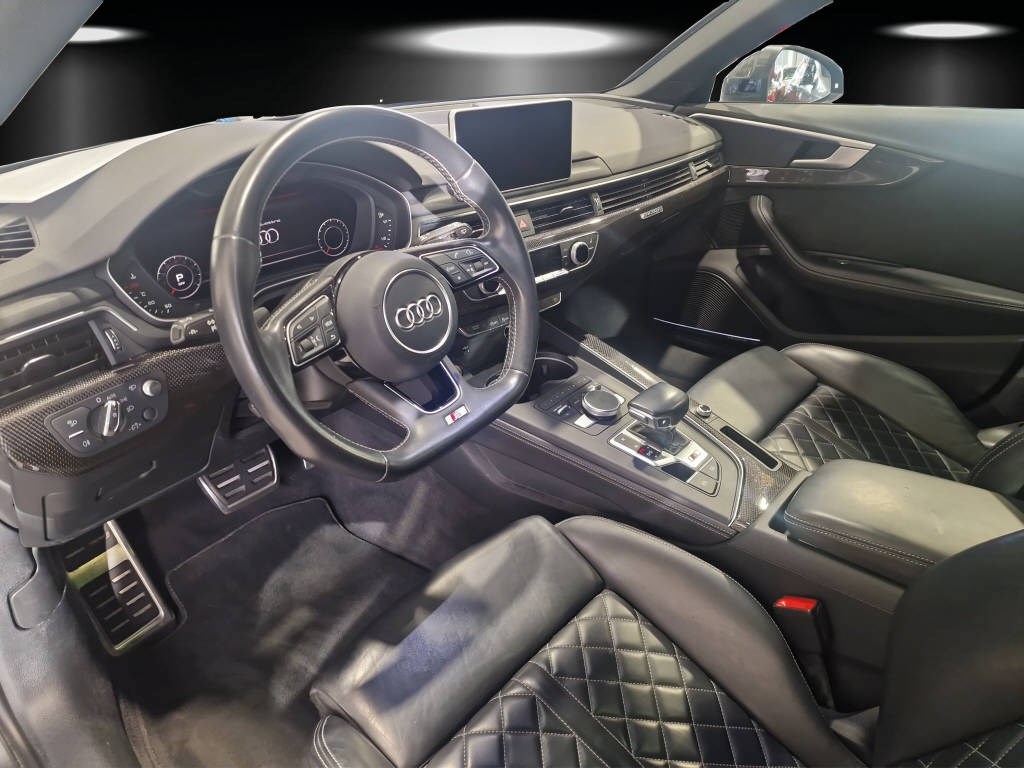 AUDI S4 Avant 3.0 V6 TFSI quattro S-Tronic-image-8