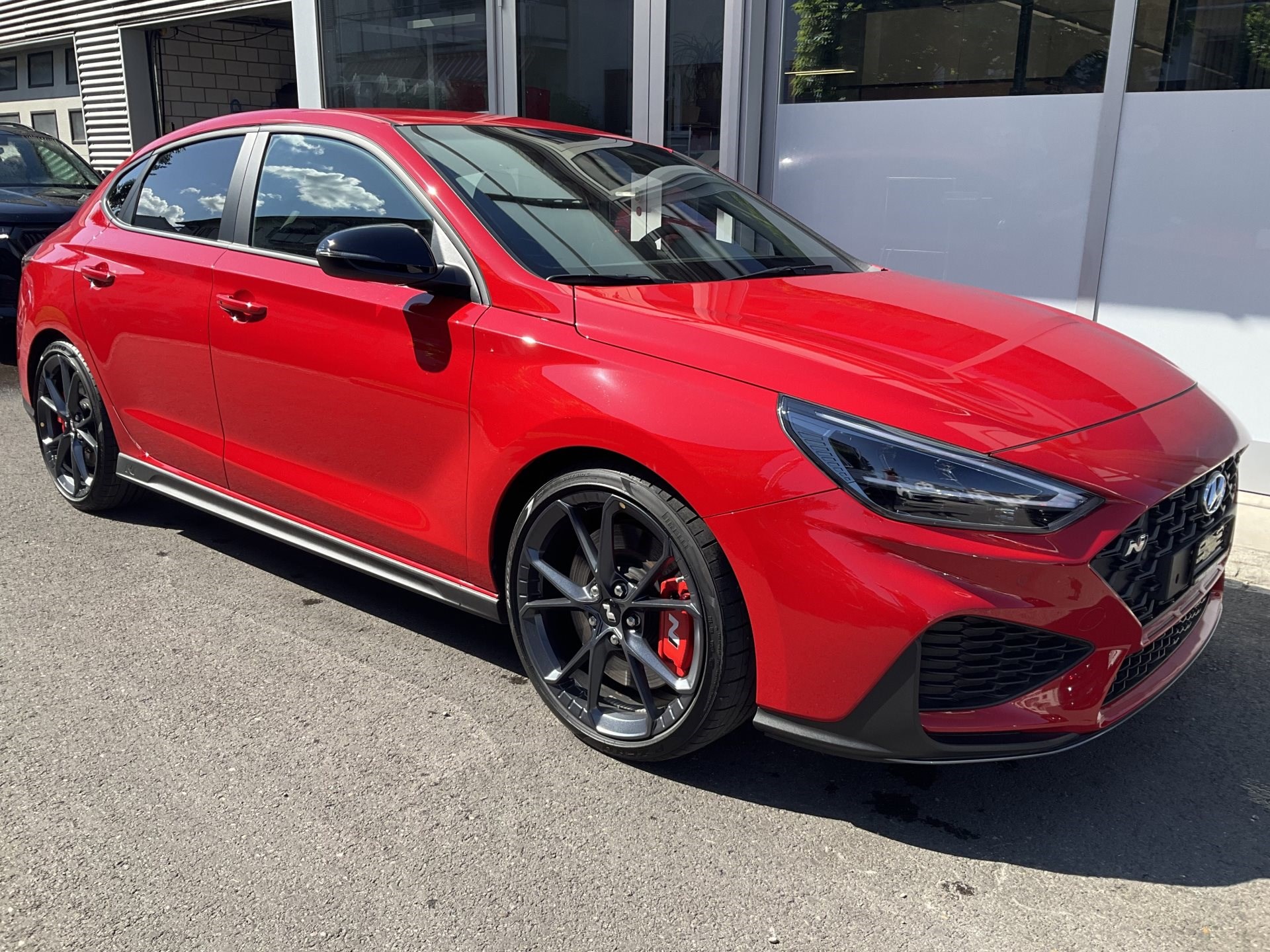 HYUNDAI i30 Fastback N PERFORMANCE *** N-SCHALENSITZE & NEUWAGEN OHNE PROBEFARTEN ***-showroom-element-2