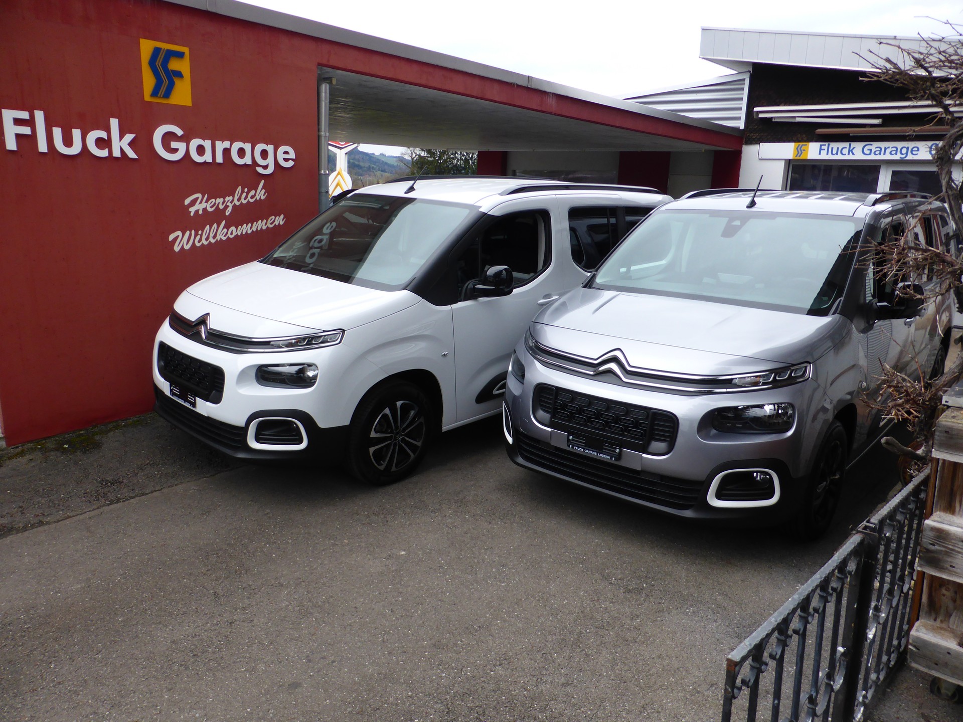CITROEN Berlingo XL 1.5 BlueHDi 7 Plätze Max EAT8